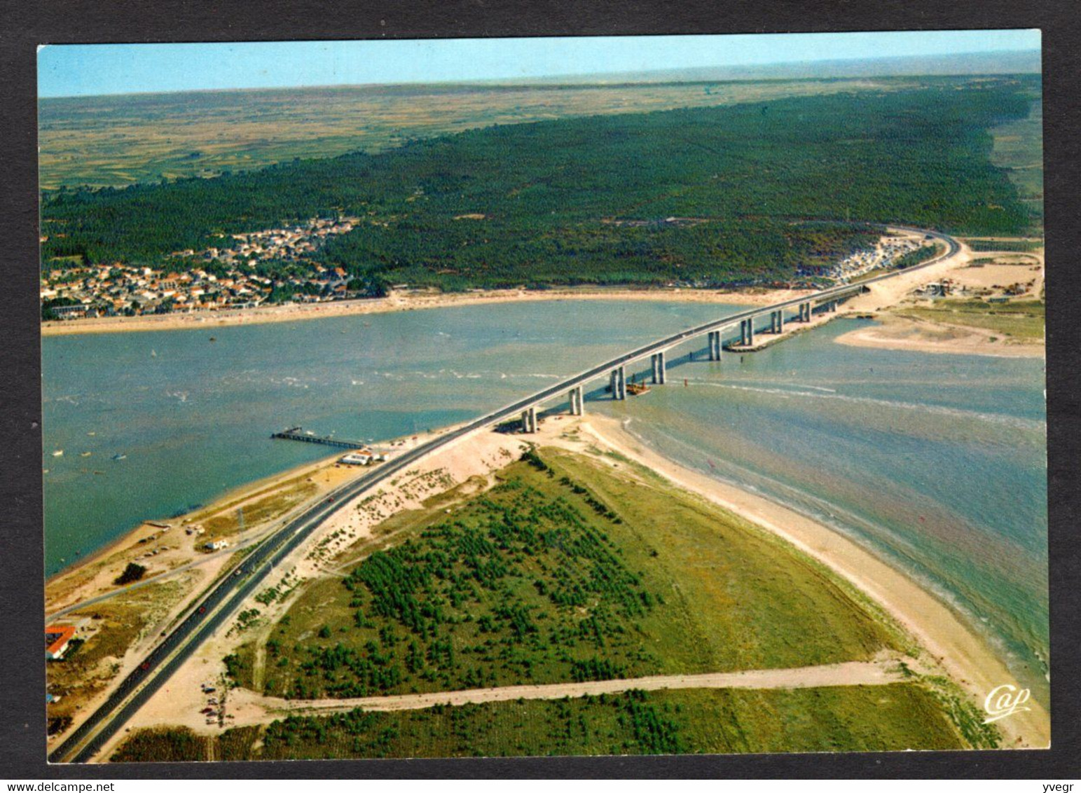 ILE De NOIRMOUTIER (85 Vendée) Le Pont Reliant Le Continent Avec Poste De Péage à 7 Voies De Circulation (n° 1946) - Noirmoutier