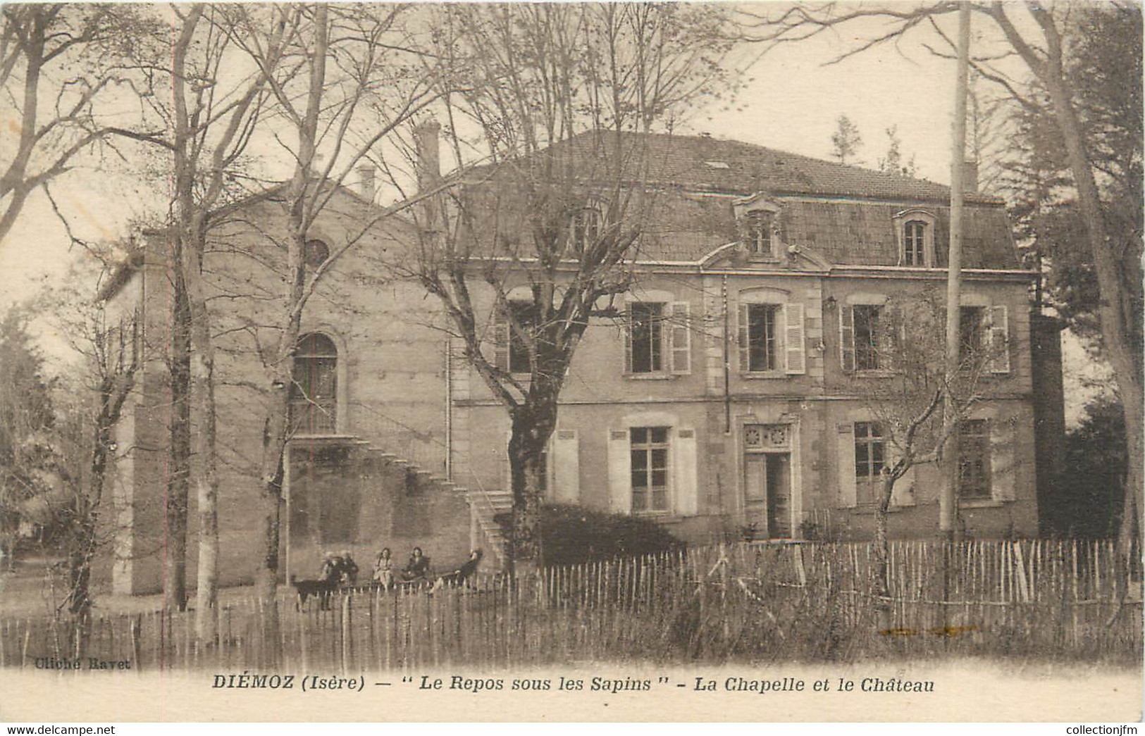 CPA FRANCE 38 " Diémoz, La Chapelle Et Le Château" - Diémoz