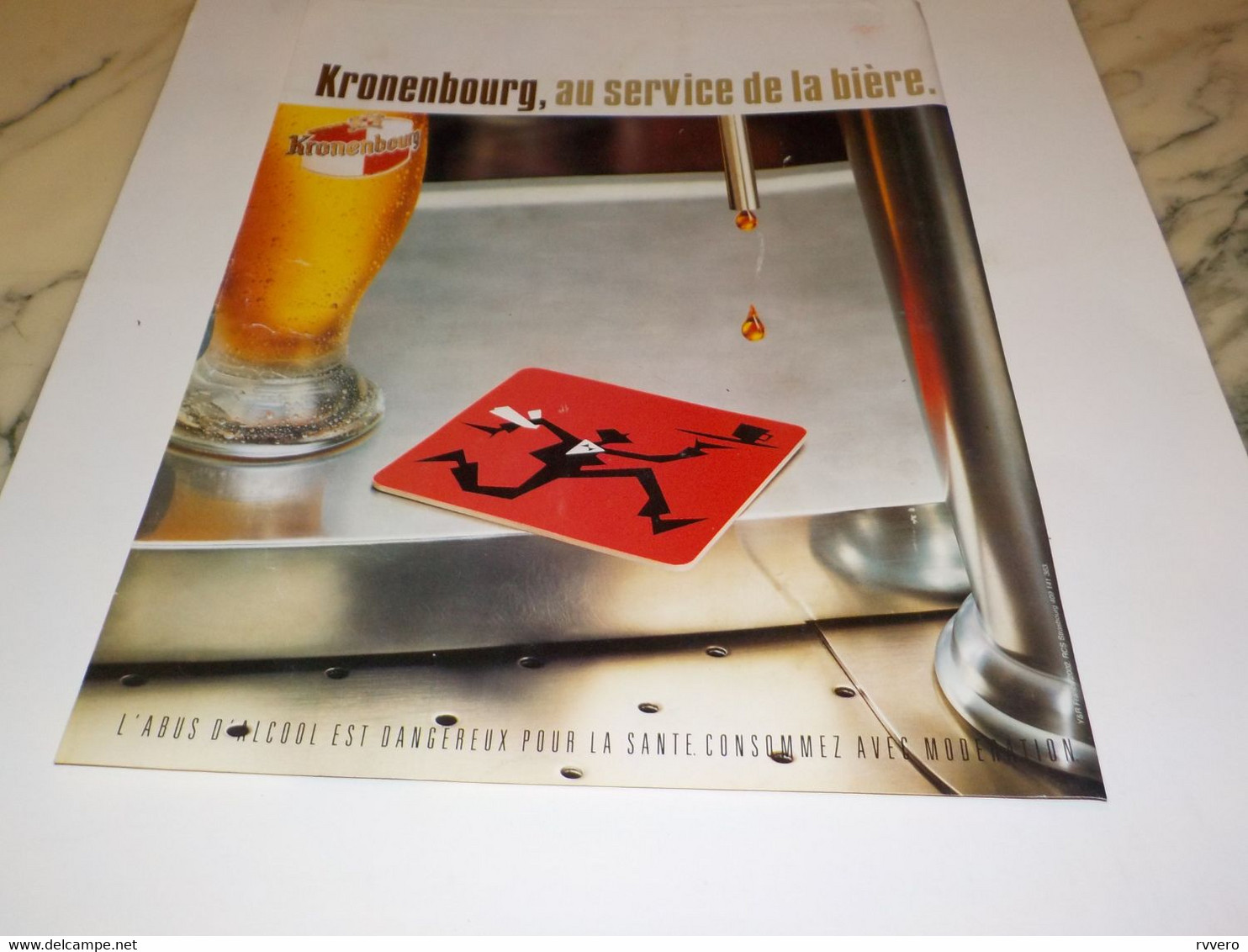 PUBLICITE AU SERVICE DE LA BIERE KRONENBOURG  2002 - Alcools