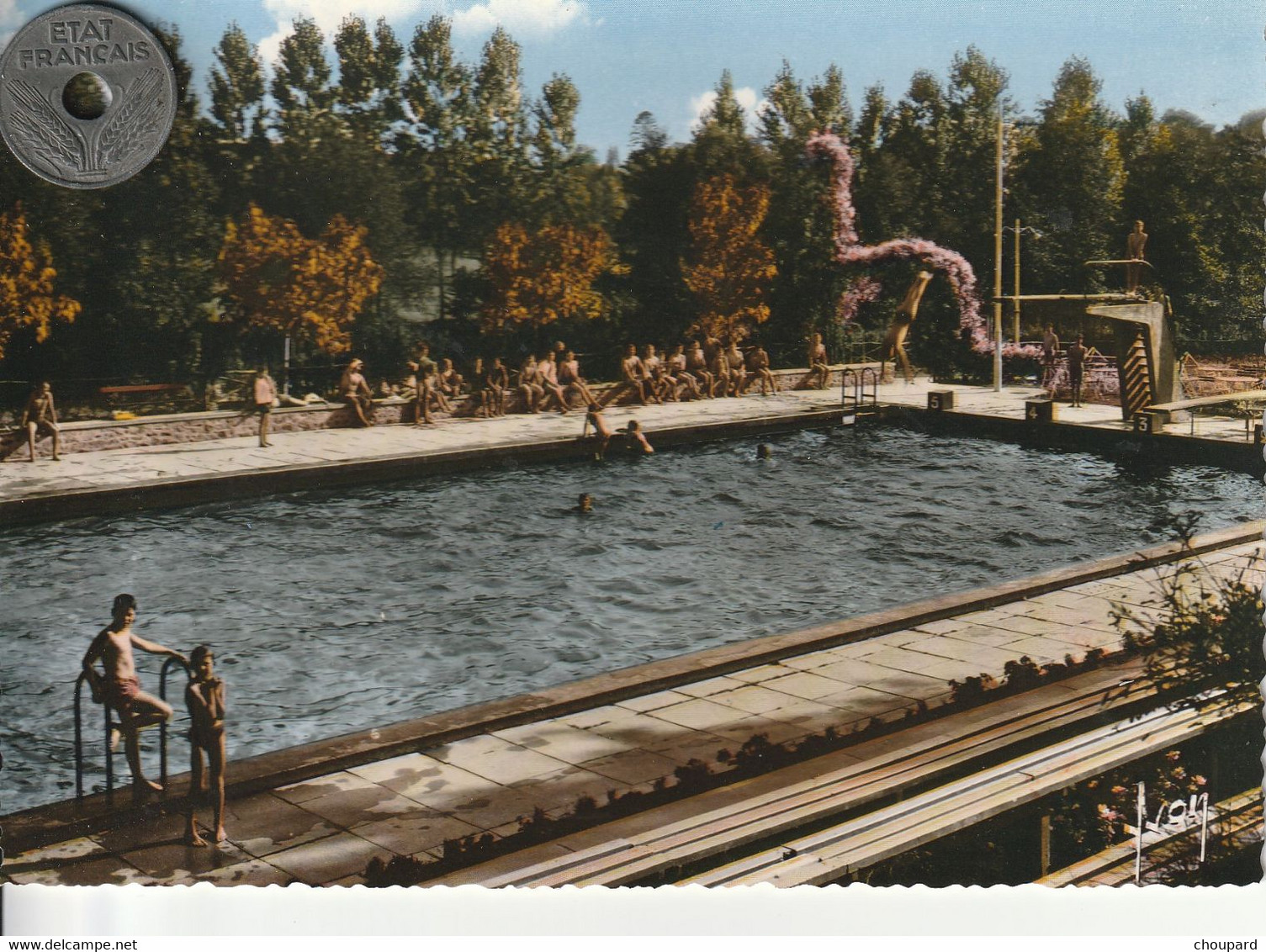 53 - Très Belle Carte Postale Semi Moderne De  Mayenne   La Piscine - Mayenne