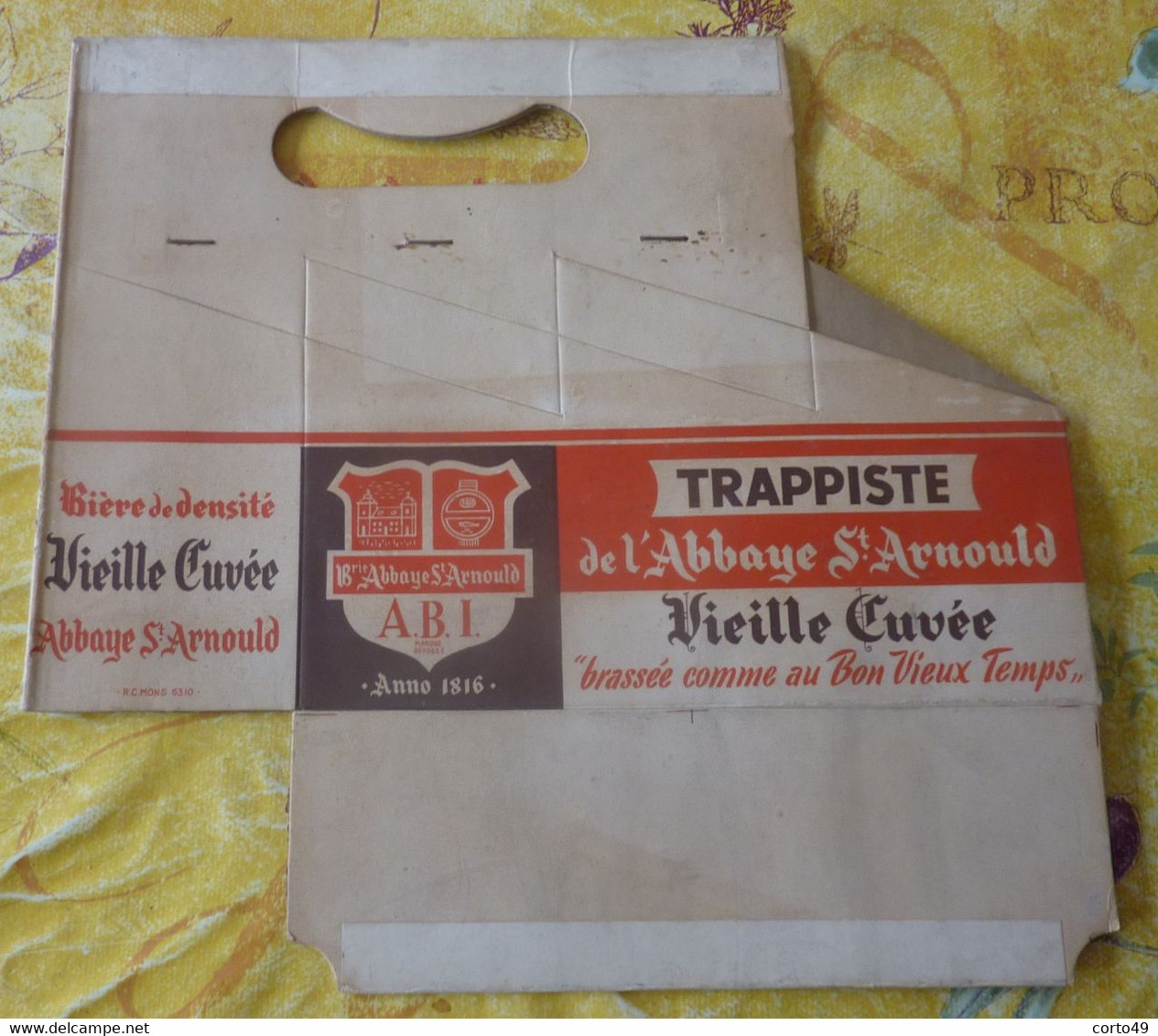 ANCIEN PACK En CARTON Pour Mettre  6 BOUTEILLES De LA TRAPPISTE  De L' ABBAYE SAINT ARNOULD  à JEMAPPES - MONS - Beer