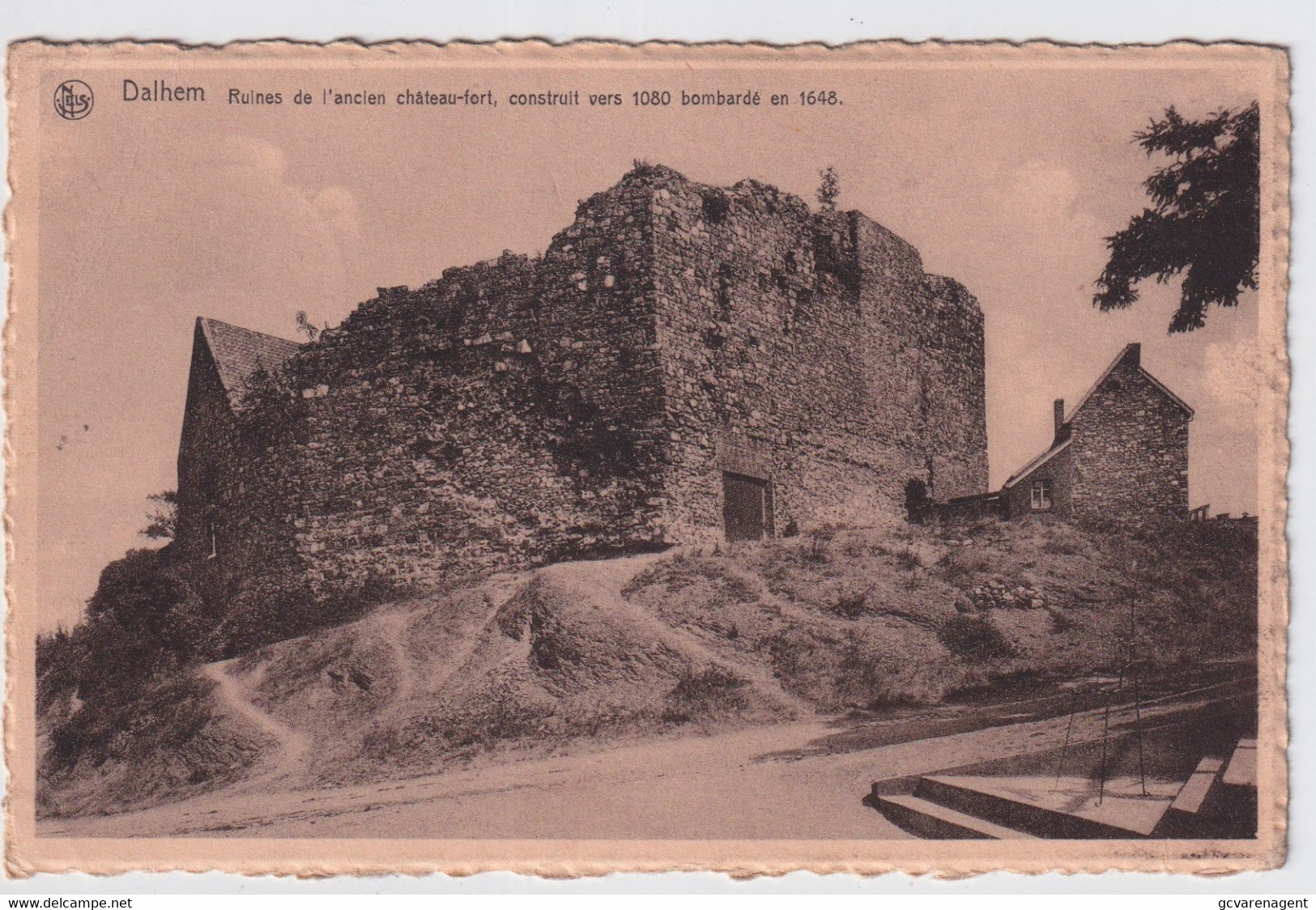 DALHEM  RUINES DE L'ANCIEN CHATEAU FORT , CONTRUIT VERS 1080 BOMBARDE 1648 - Dalhem