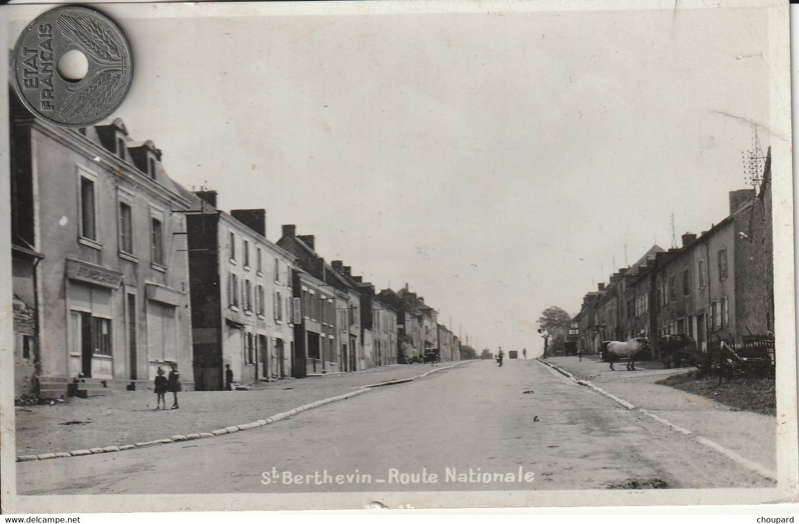 53 - Très Belle Carte Postale Semi Moderne De   Saint Berthevin     Route Nationale - Altri & Non Classificati