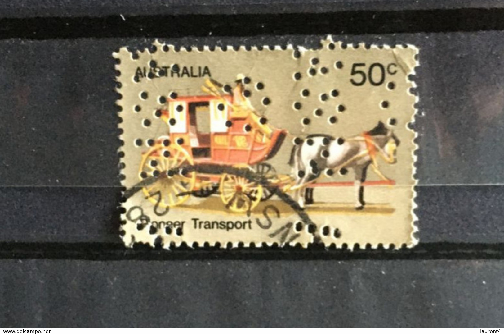 (2-5-2021) Australia - 1 Stamp Perforée / Perfins - Perforés