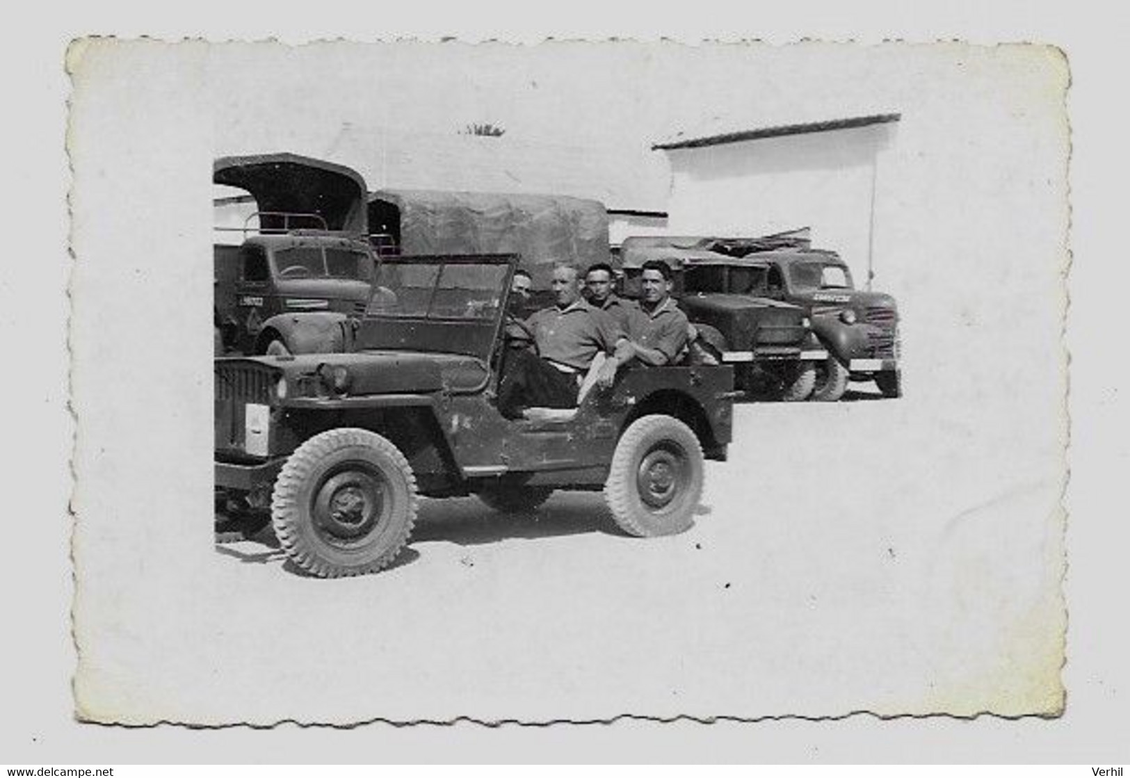 Jeep Car Soldat Militaire Voiture Automobile Camion LKW Vrachtwagen Photo Foto - Véhicules