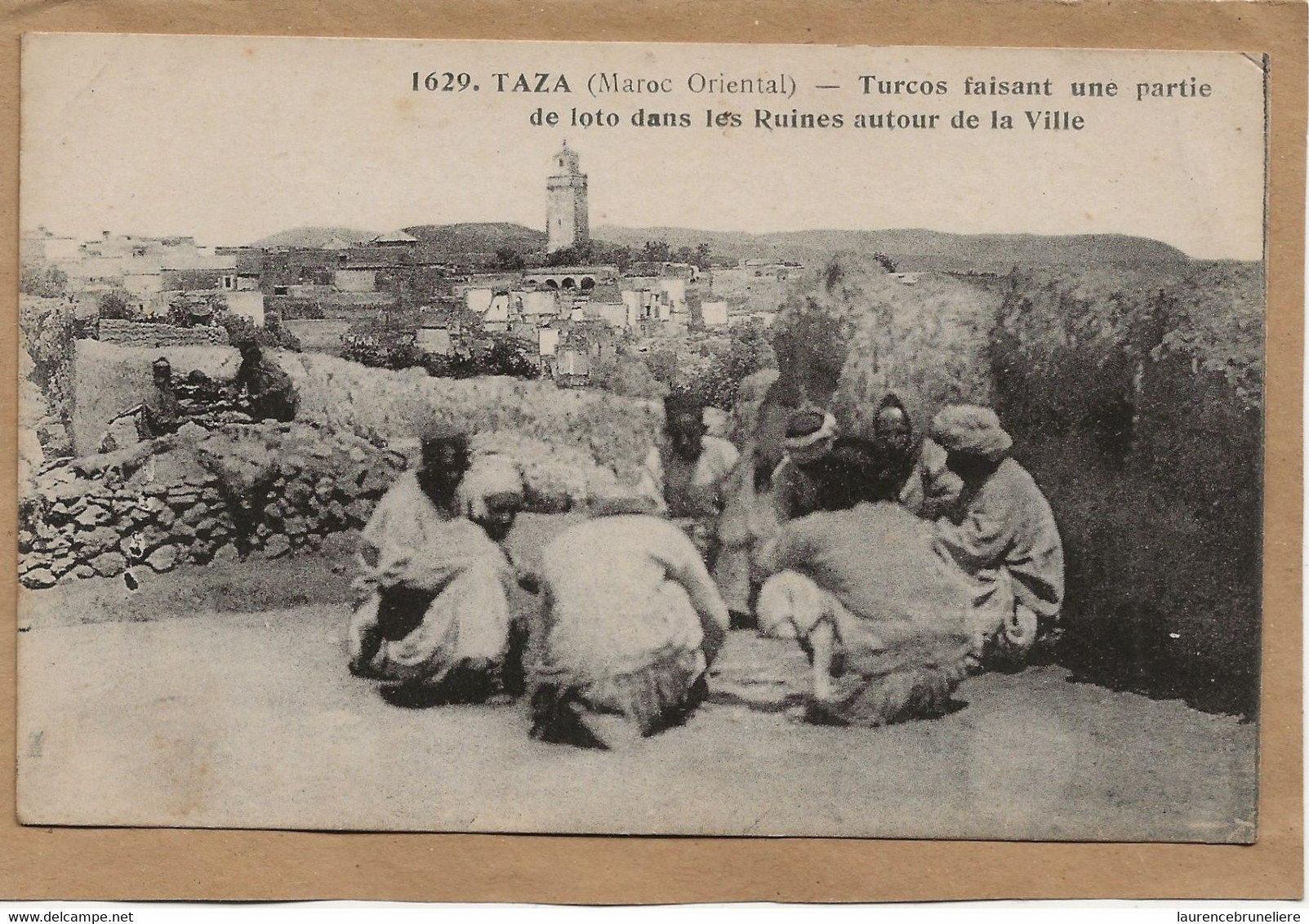 MAROC  ORIENTAL   TAZA    TURCOS  FAISANT  UNE PARTIE DE LOTO  DANS LES RUINES  AUTOUR DE LA VILLE - Autres & Non Classés