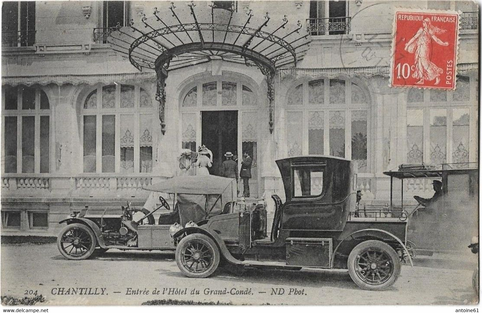 CHANTILLY -- Entrée Hotel Du  "Grand Condé " (2 Automobiles ) - Chantilly