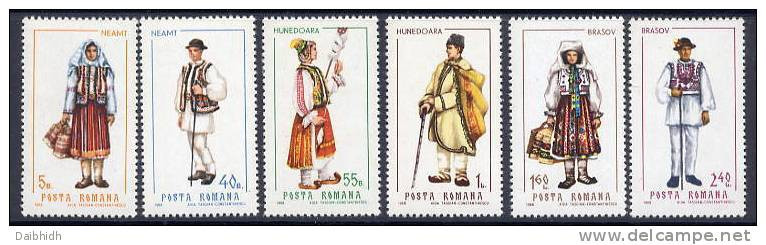 ROMANIA 1968 Regional Costumes MNH / **  Michel 2732-37 - Neufs