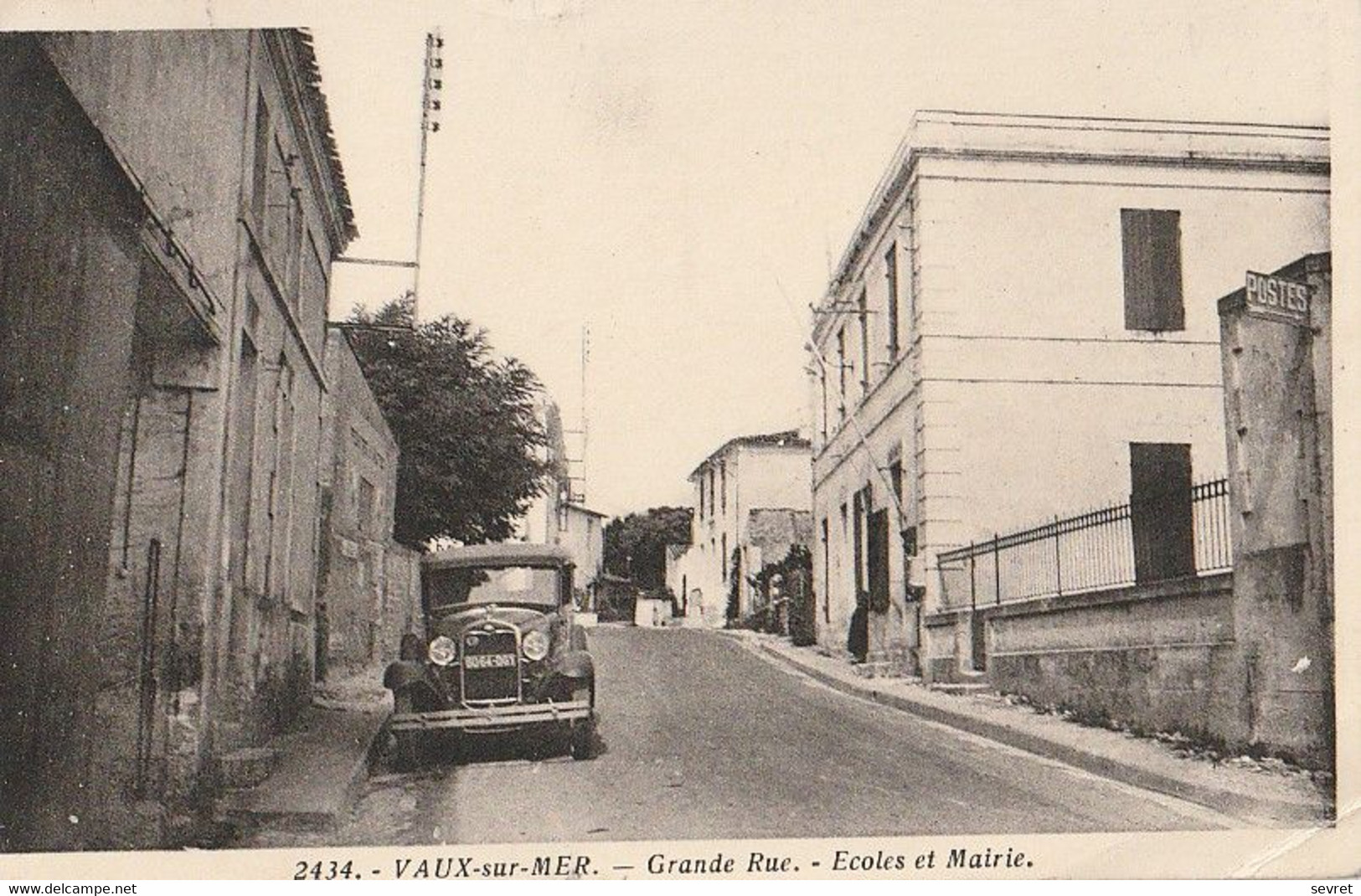 VAUX Sur MER  - Grande Rue - Ecoles Et Mairie - Vaux-sur-Mer