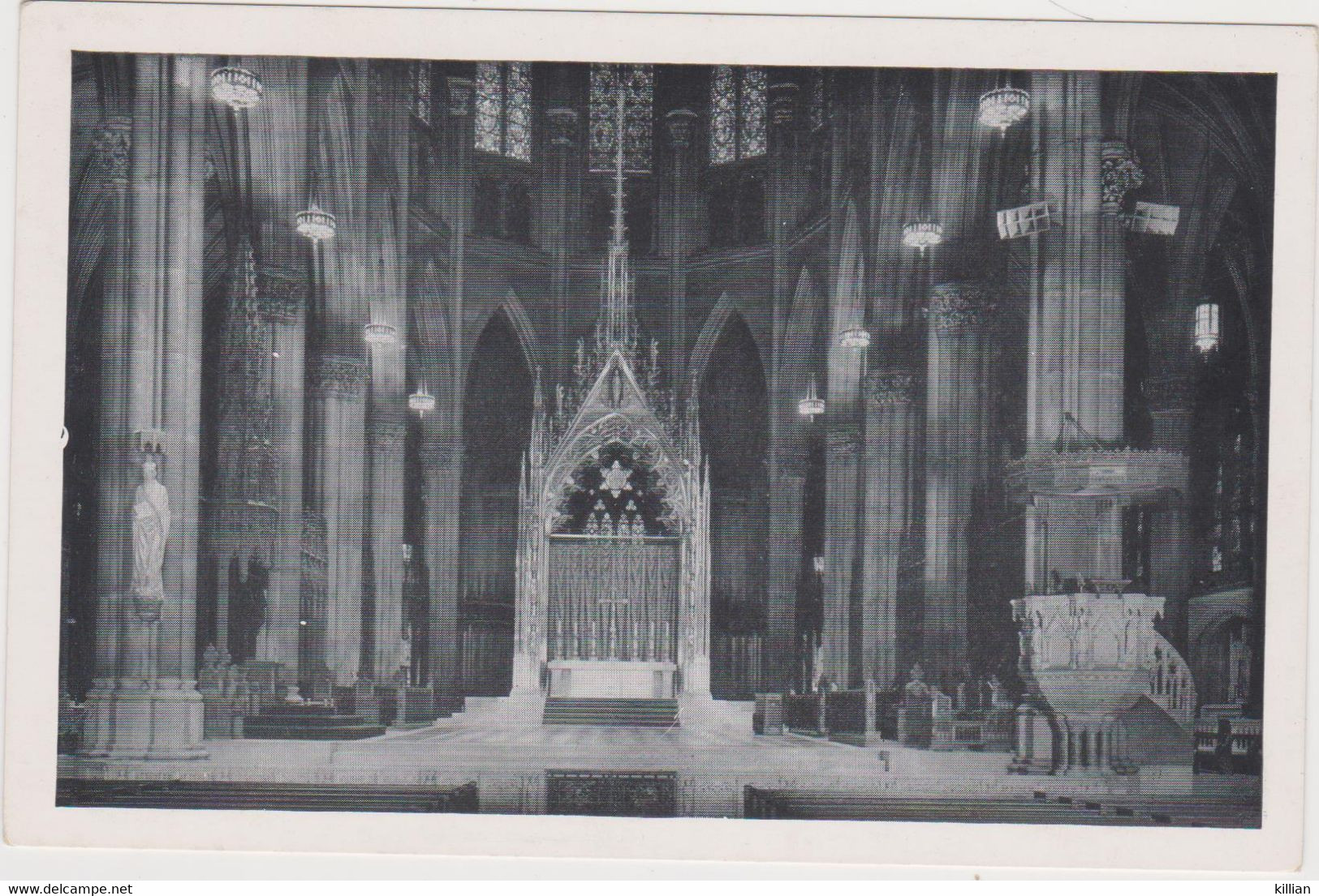 Etat Unis Sanctuary Of St Patrick's Cathedral New York - Églises