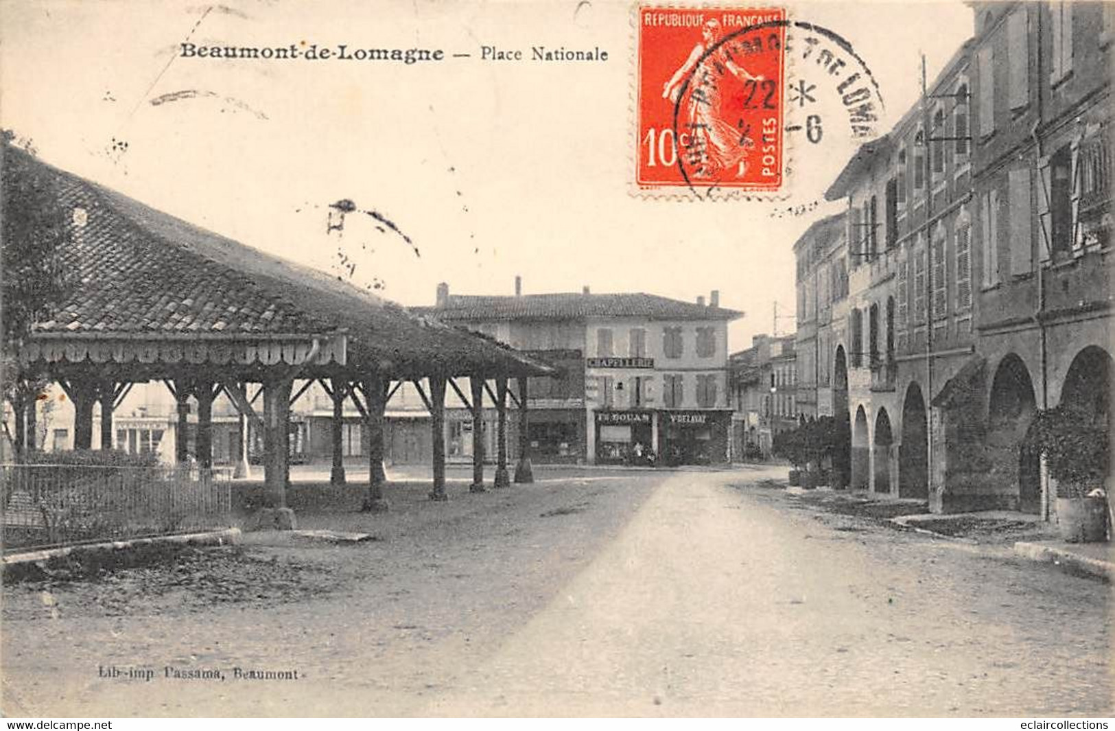 Beaumont En Lomagne         82         Place Nationale . Les Halles      ( Voir Scan) - Beaumont De Lomagne