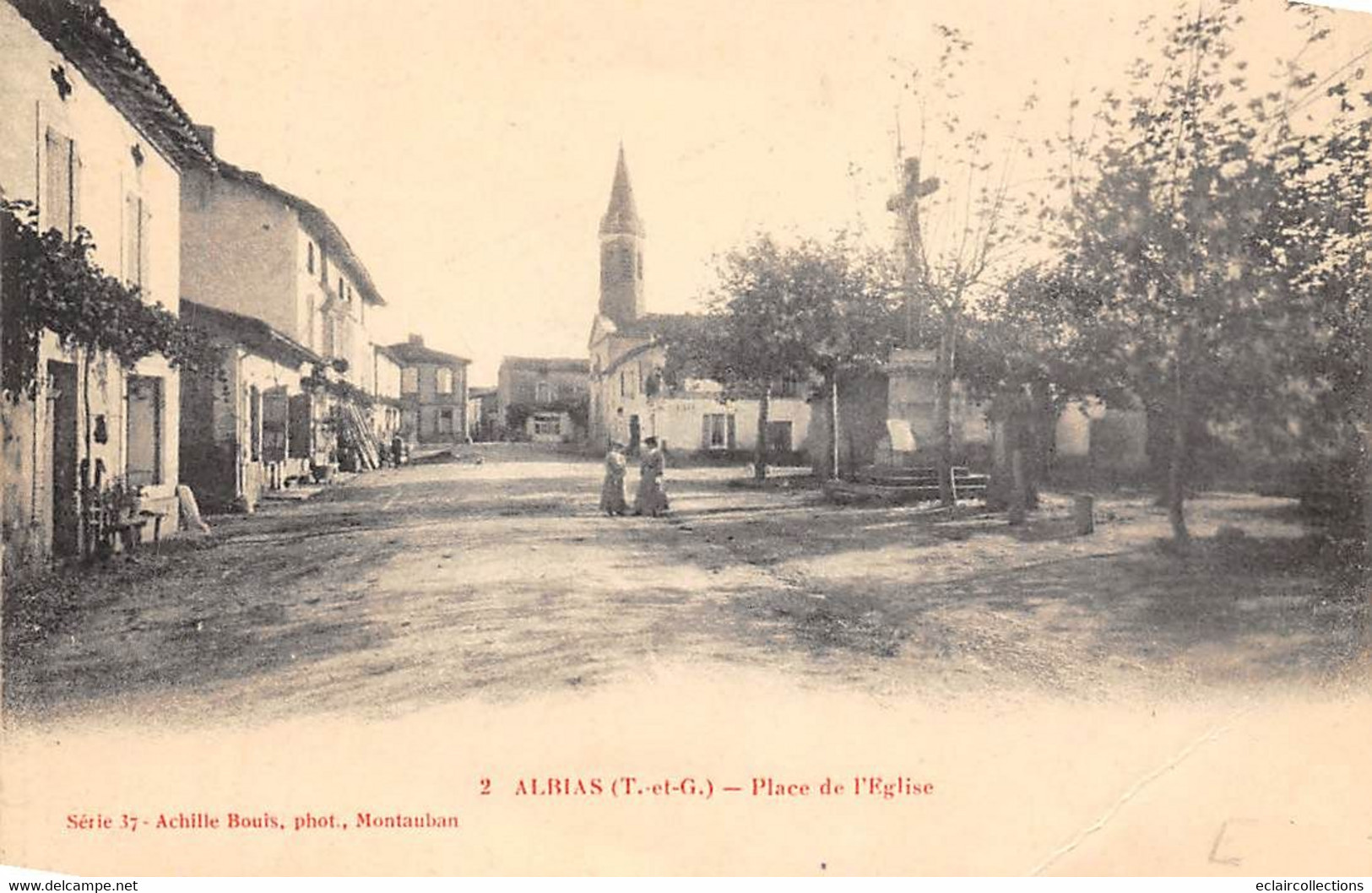 Albias         82         Place De L'église       ( Voir Scan) - Albias