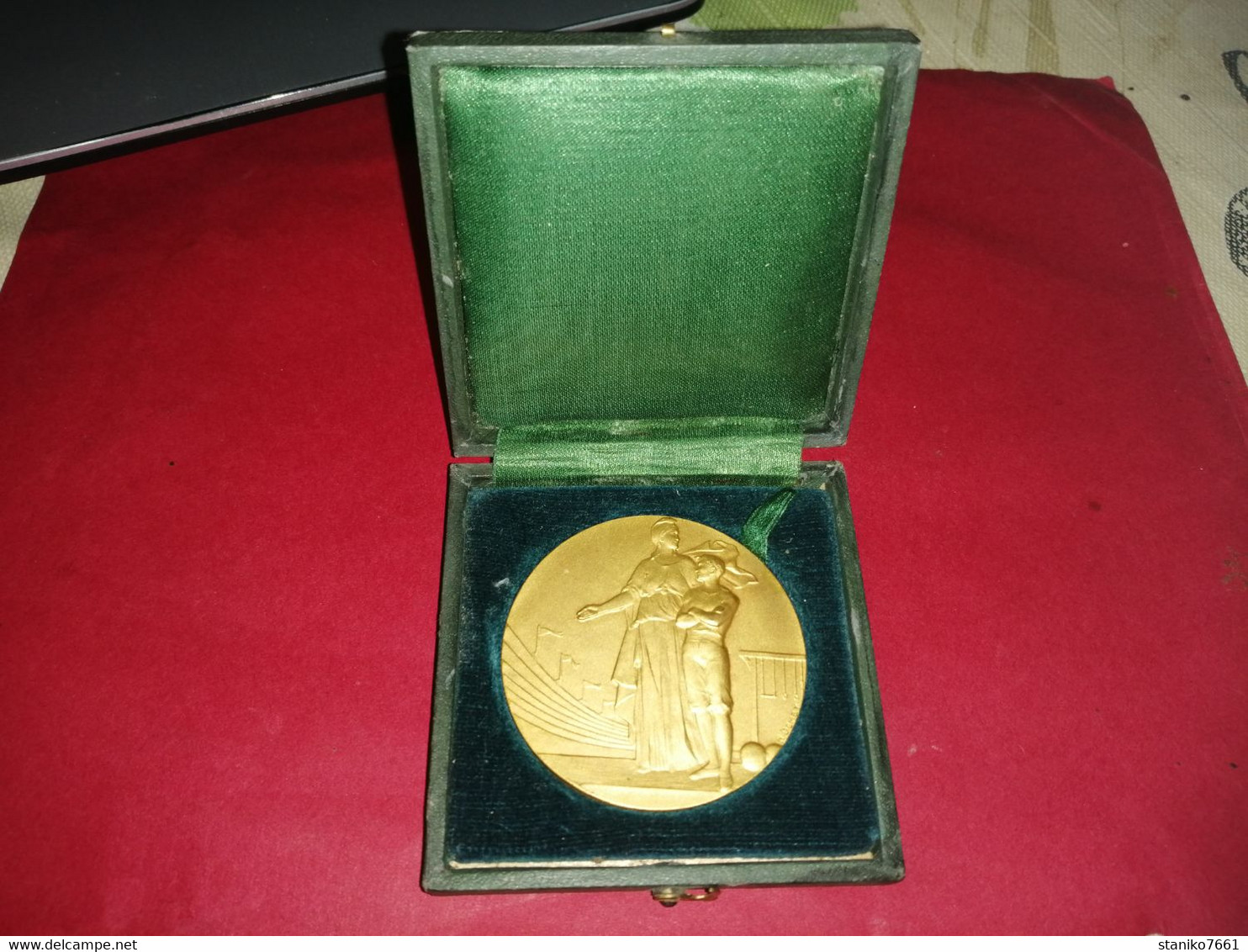 MEDAILLE BRONZE ARGENTE SOUS SECRETAIRE D'ETAT DE L'EDU. PHYSIQUE OFFERT PAR LE MINISTRE H.DEMEY 50mm 64.5gr Voir Photos - Professionnels / De Société