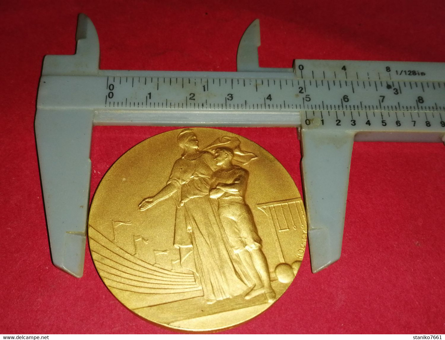 MEDAILLE BRONZE ARGENTE SOUS SECRETAIRE D'ETAT DE L'EDU. PHYSIQUE OFFERT PAR LE MINISTRE H.DEMEY 50mm 64.5gr Voir Photos - Firma's