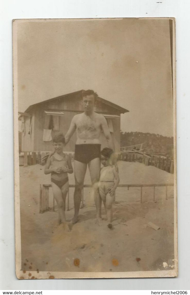 Carte Photo Homme Maillot De Bains Et Enfants Carte Tarjeta Postal Espagne Espana - Te Identificeren