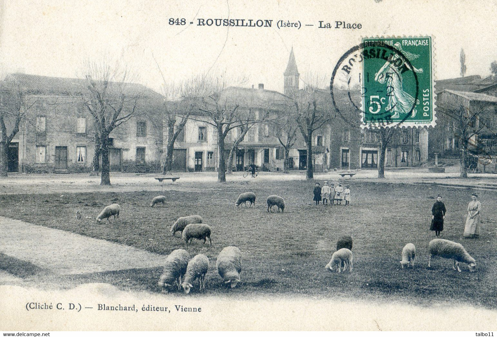 38 - Roussillon - La Place - Moutons - Roussillon