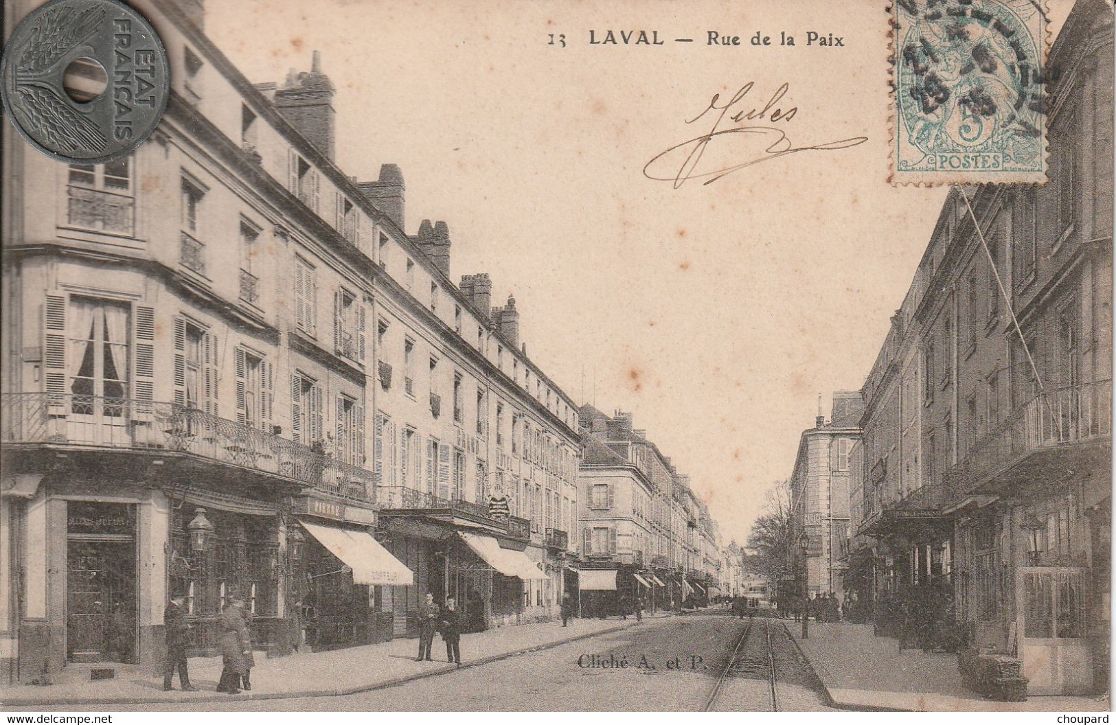 53 -  Carte Postale Ancienne De   LAVAL  Rue De Paris - Laval