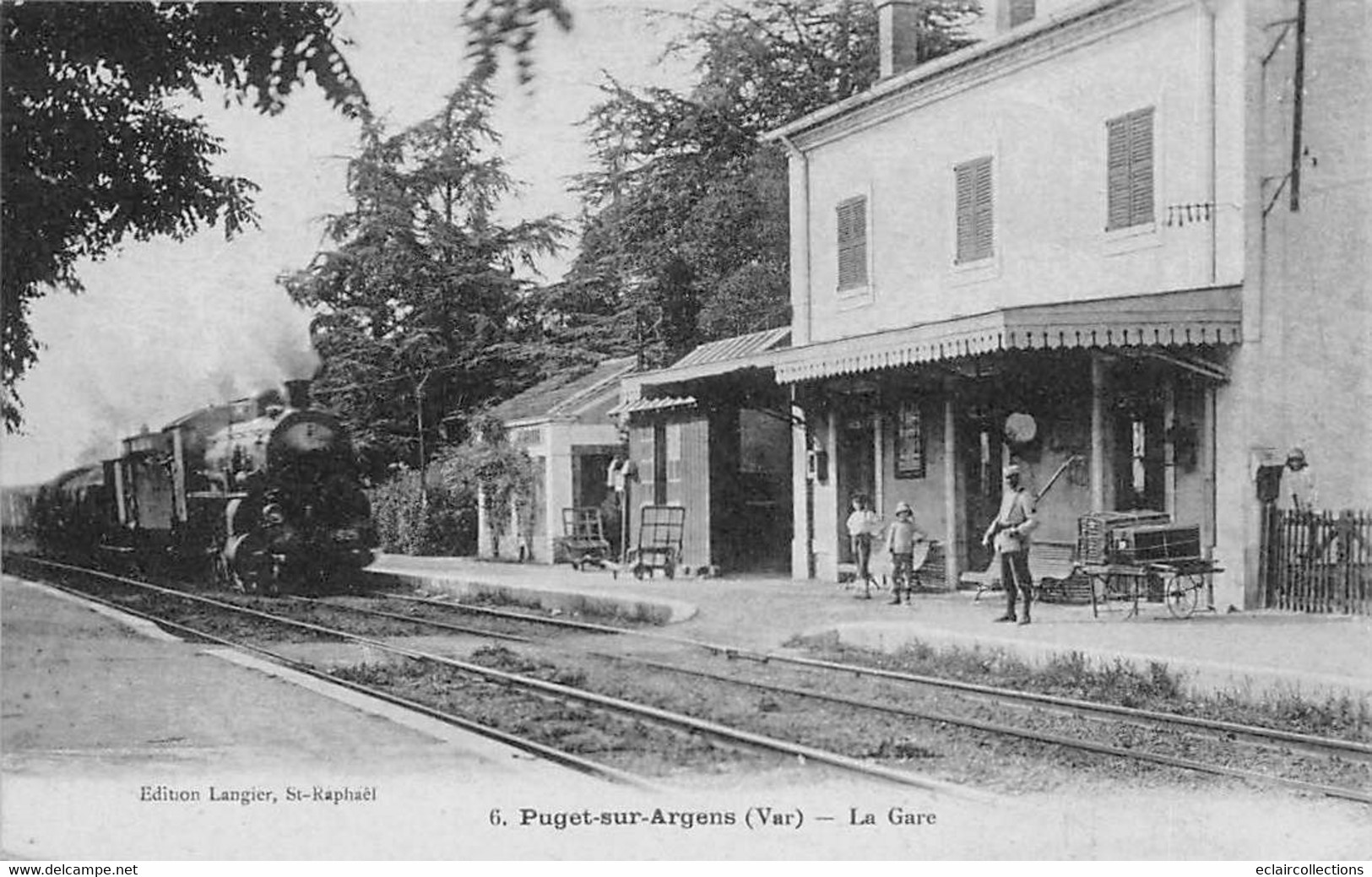 Puget Sur Argens          83      Intérieur De La Gare Avec Train     N° 6  (voir Scan) - Andere & Zonder Classificatie