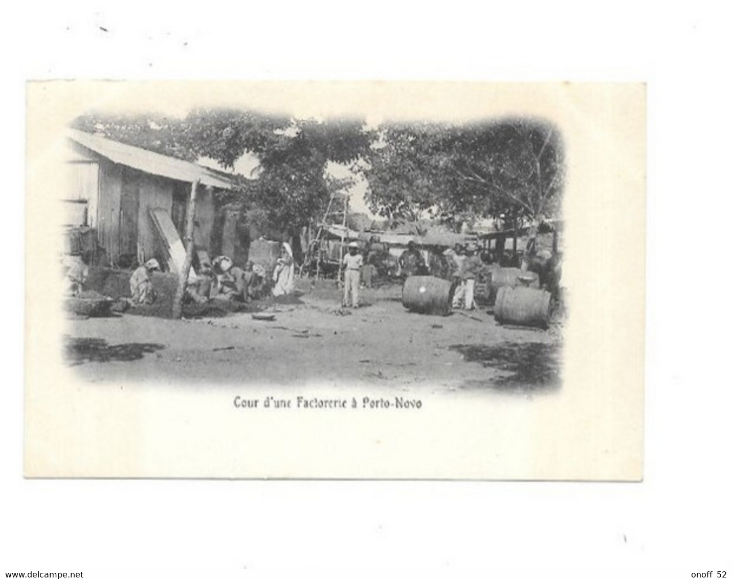 COUR D UNE FACTORERIE A PORTO-NOVO DAHOMEY - Dahomey