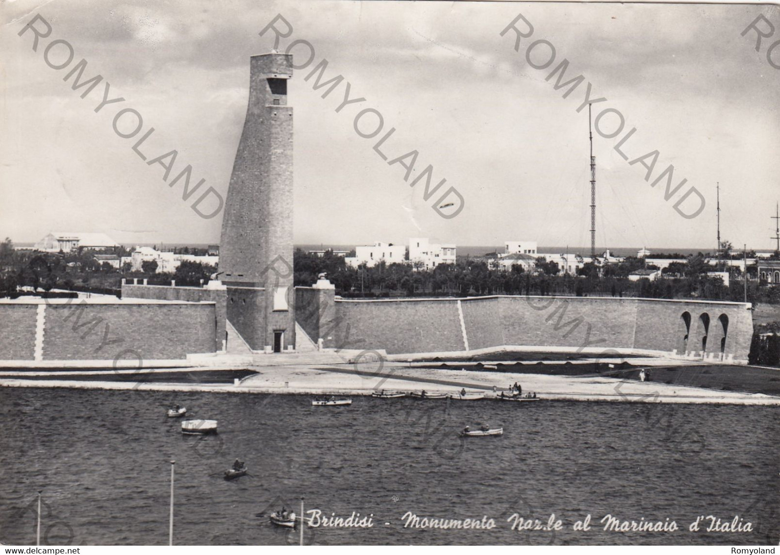 CARTOLINA  BRINDISI,PUGLIA,MONUMENTO NAZ.LE AL MARINAIO D"ITALIA,BARCHE A VELA,BAGNI,LIDO,VACANZA,ESTATE,VIAGGIATA - Brindisi