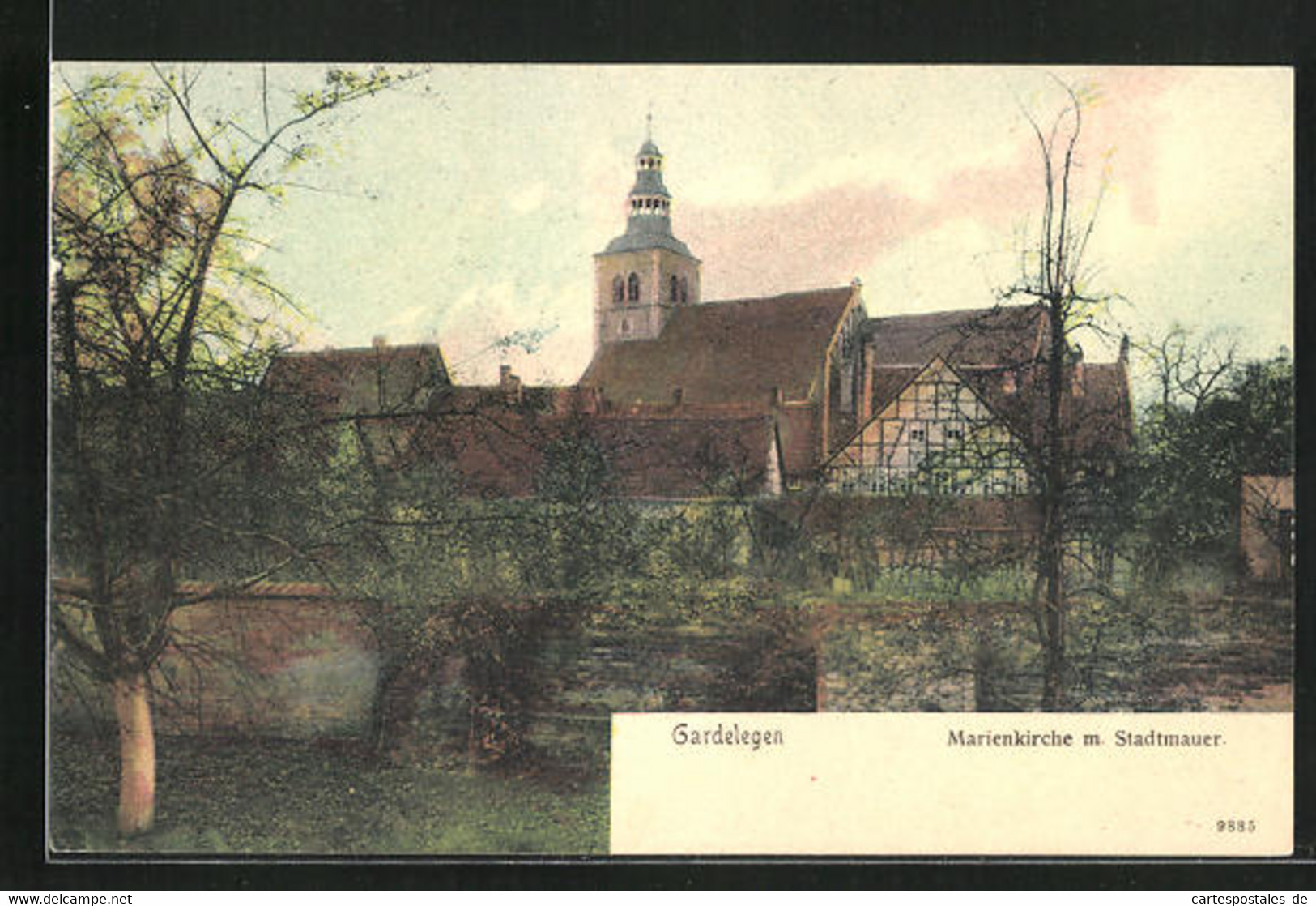 AK Gardelegen, Marienkirche Mit Stadtmauer - Gardelegen