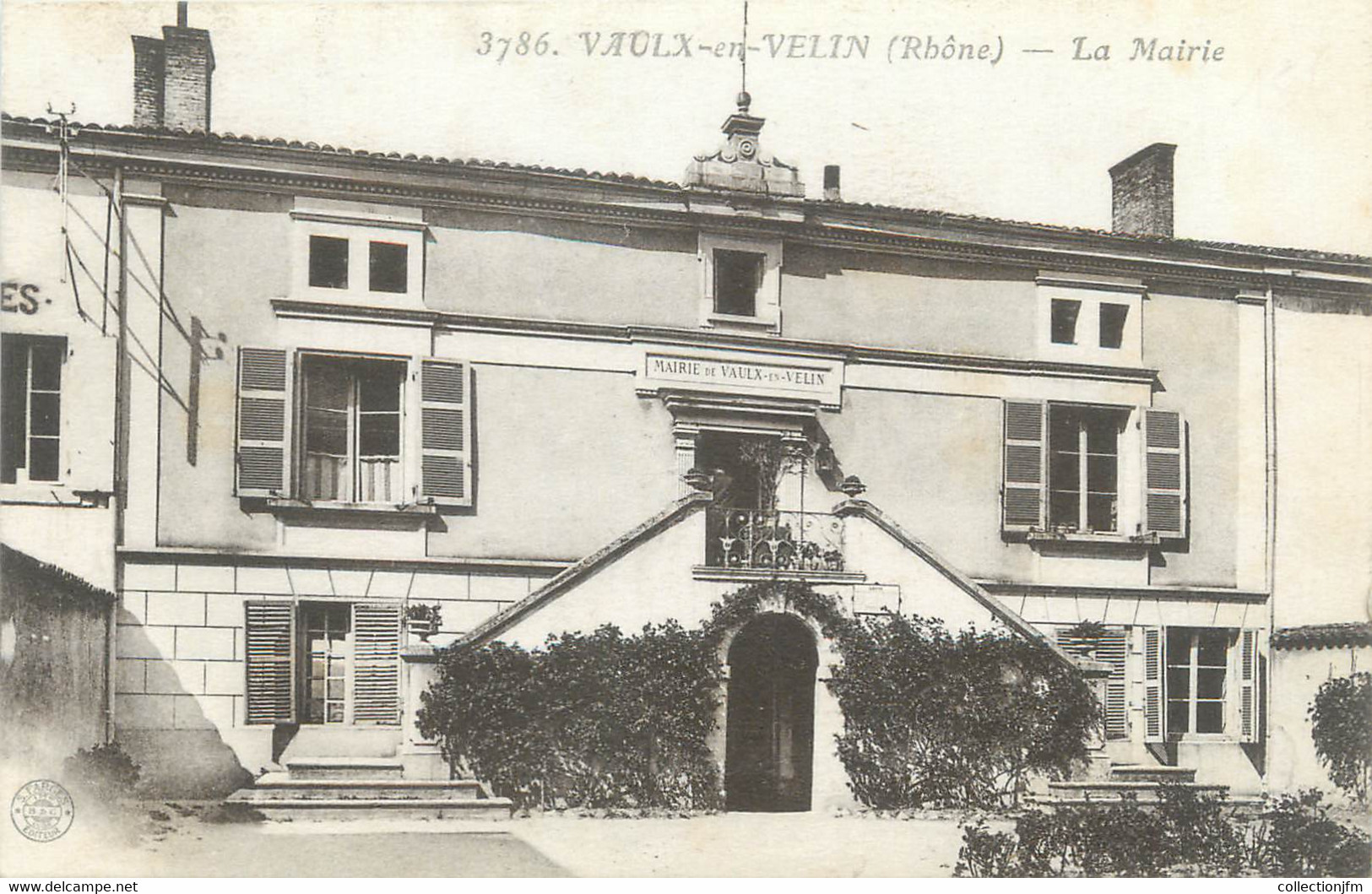 CPA FRANCE 69 " Vaulx En Vellin, La Mairie" - Vaux-en-Velin