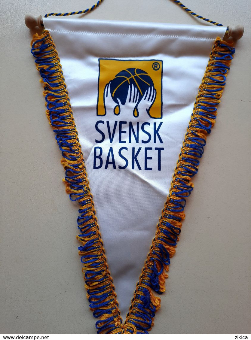 Sweden BIG FLAG,Swedish Basketball Federation Size : 18 Cm / 31 Cm. - Habillement, Souvenirs & Autres
