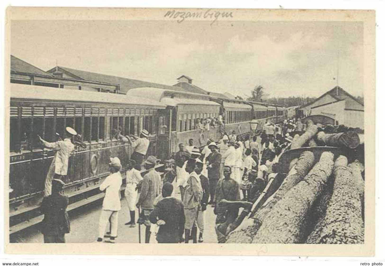 Cpa Afrique, Mozambique - Arrival Of Mail Train - Beira ( Train Postal )  ( S.4948 ) - Mozambique