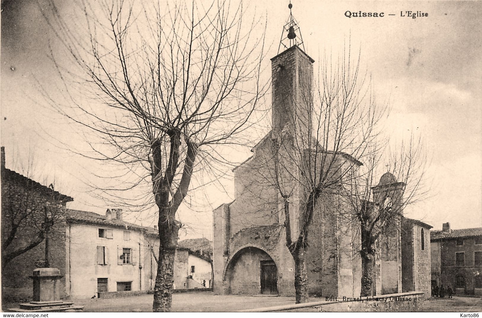 Quissac * La Place De L'église - Quissac