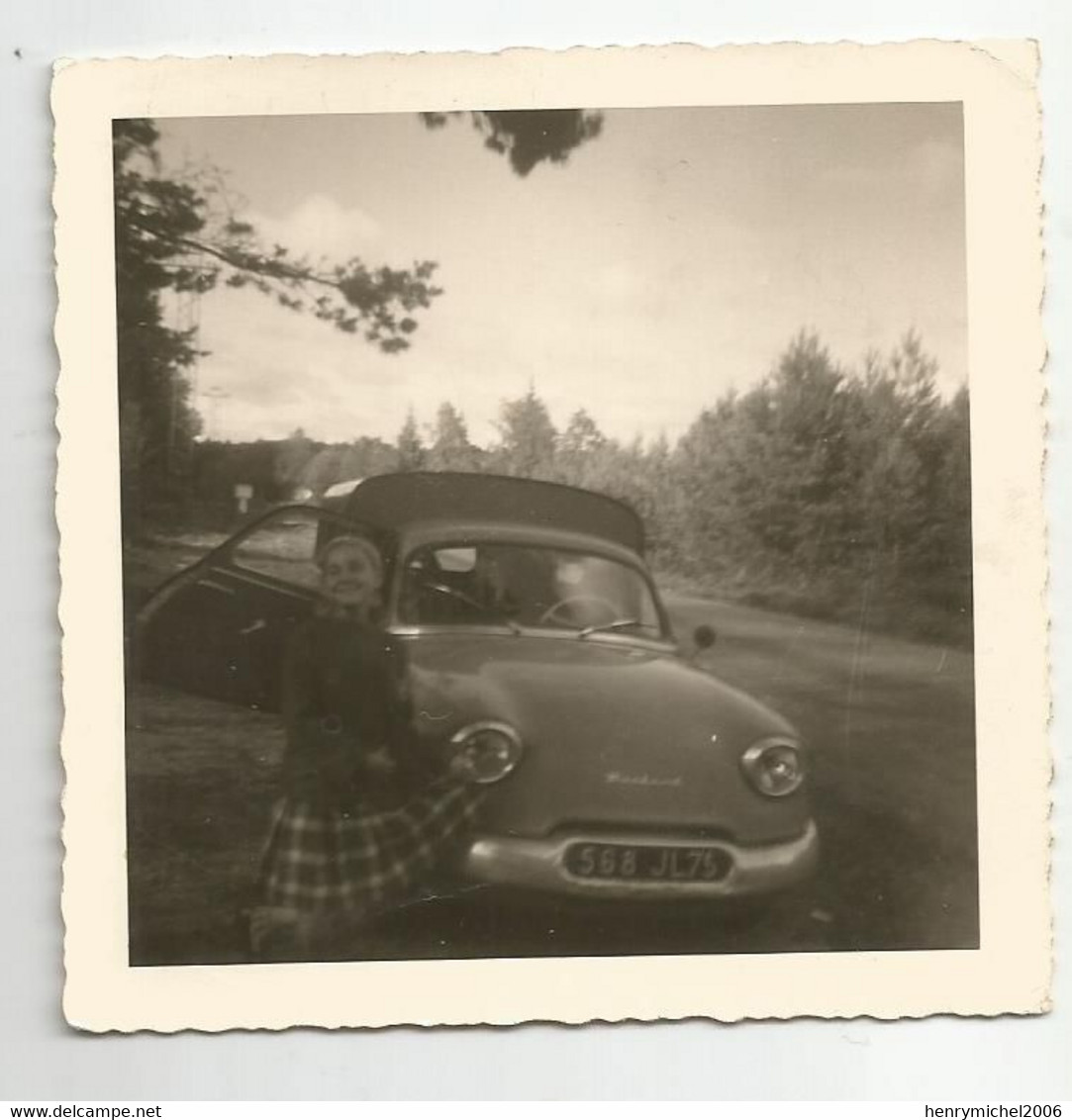 Photographie Auto  Voiture Estafette Panhard Et Femme   Photo 9x8,8 Cm Env - Automobile