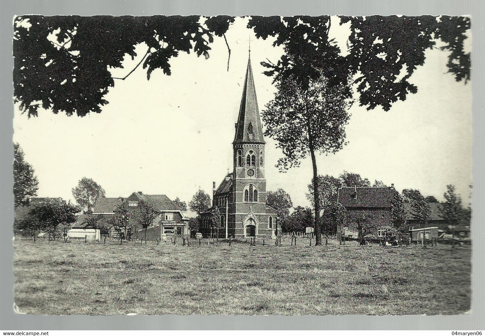 ***  2 X GRIMBIE  ***  -  Mooi Zicht Op De Sint-Kristoffelkerk + Binnenzicht - Maasmechelen