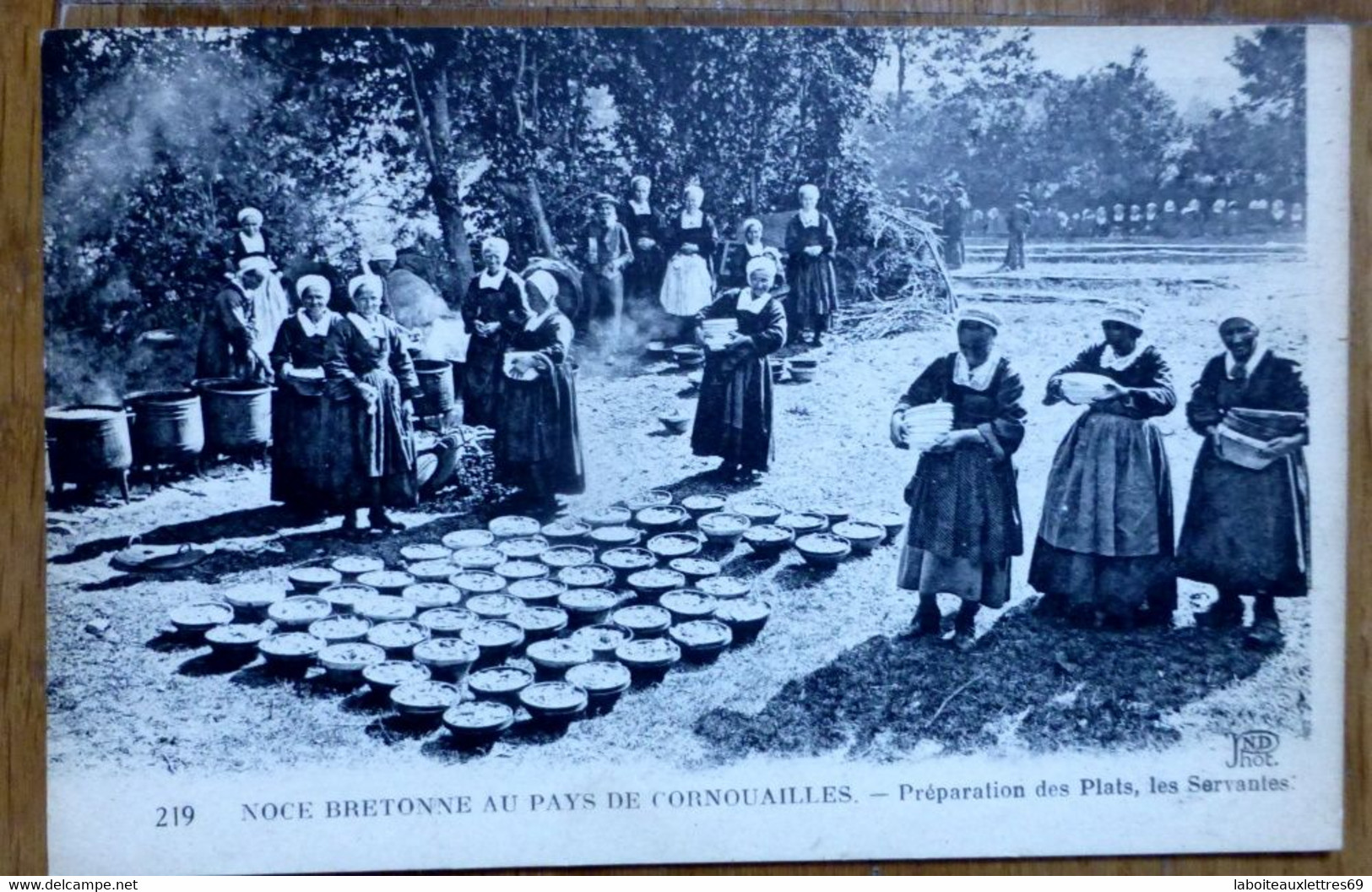 CPA NOCE BRETONNE AU PAYS DE CORNOUAILLES-PREPARATION DES PLATS,LES SERVANTES - Noces