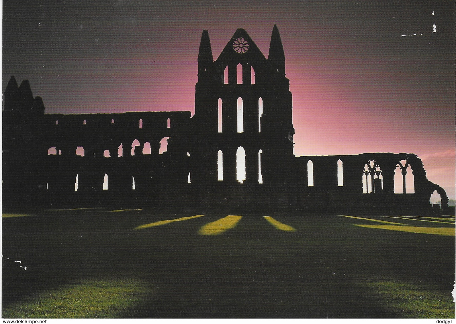 ST. HILDA'S ABBEY, WHITBY, YORKSHIRE, ENGLAND. UNUSED POSTCARD Ew6 - Whitby