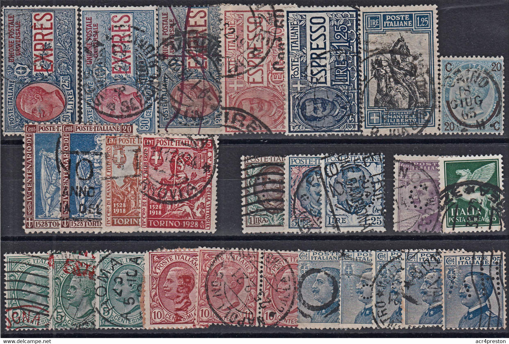 B0716 Small Lot Of Used Italy Stamps - Verzamelingen
