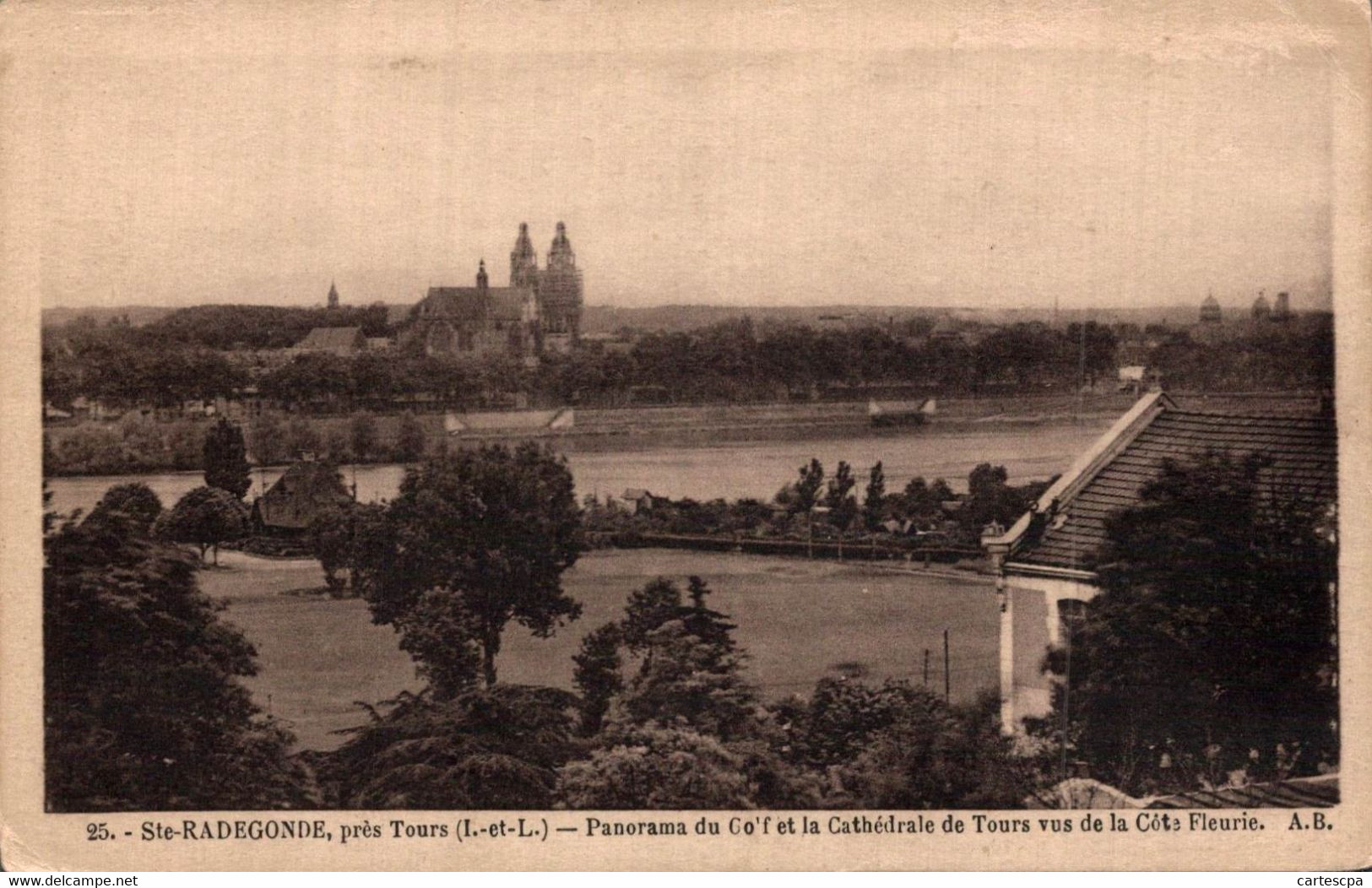 Sainte Radegonde Pres De Tour Panorama Du Golf Et La Cathedrale De Tours Vue De La Cote Fleurie  CPA - Sonstige & Ohne Zuordnung