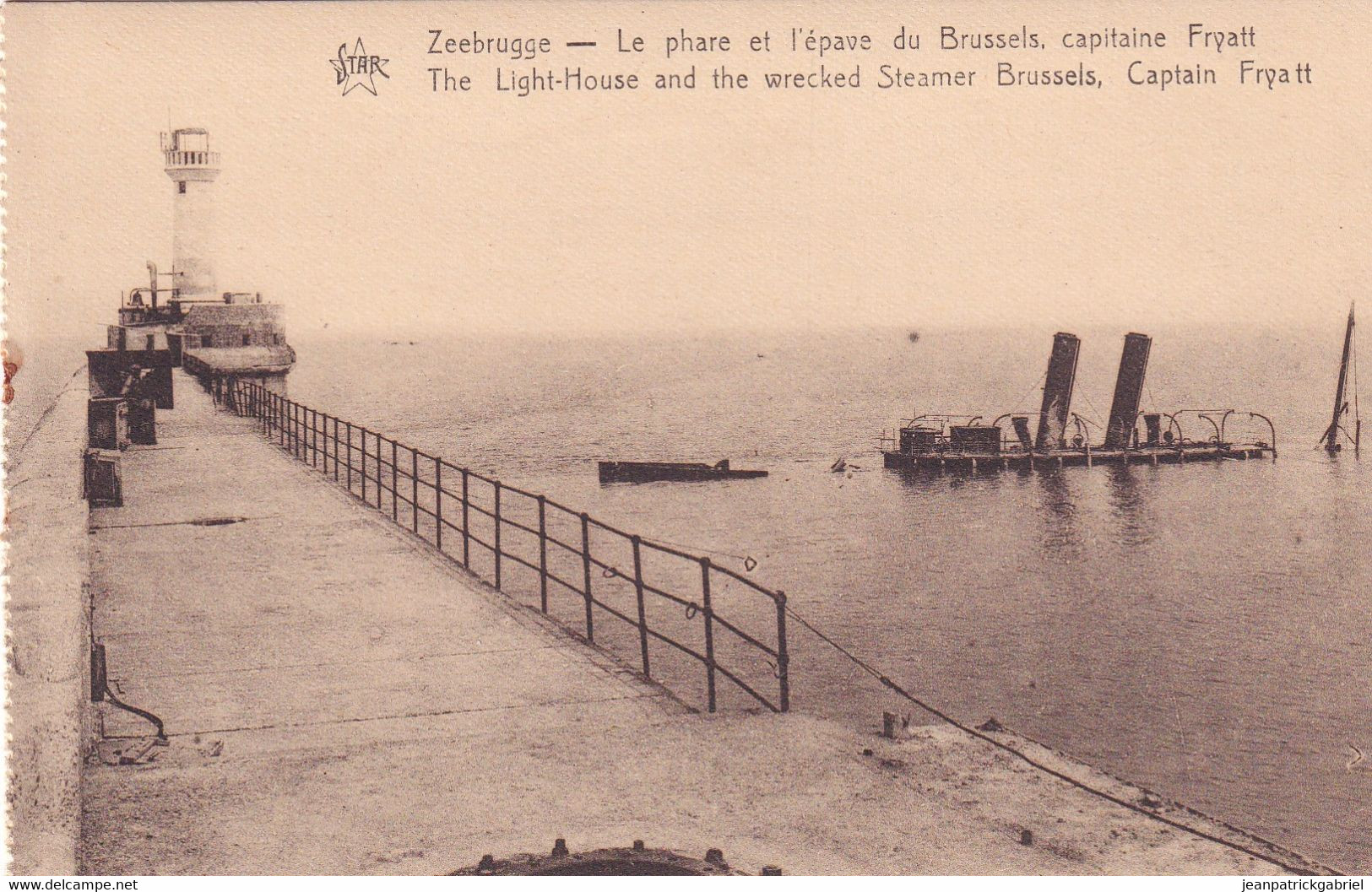 MUST Zeebrugge Le Phare Et L Epave Du Brussels Capitaine Fryatt - Zeebrugge