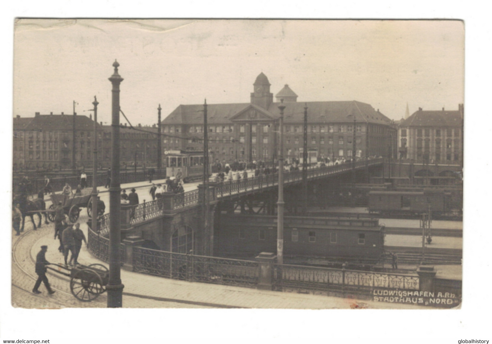 DG1916 - LUDWIGSHAFEN, STADHAUS "NORD" - BAHNHOF - STRAßENSZENE Mit TRAM - PHOTO KARTE - Ludwigshafen