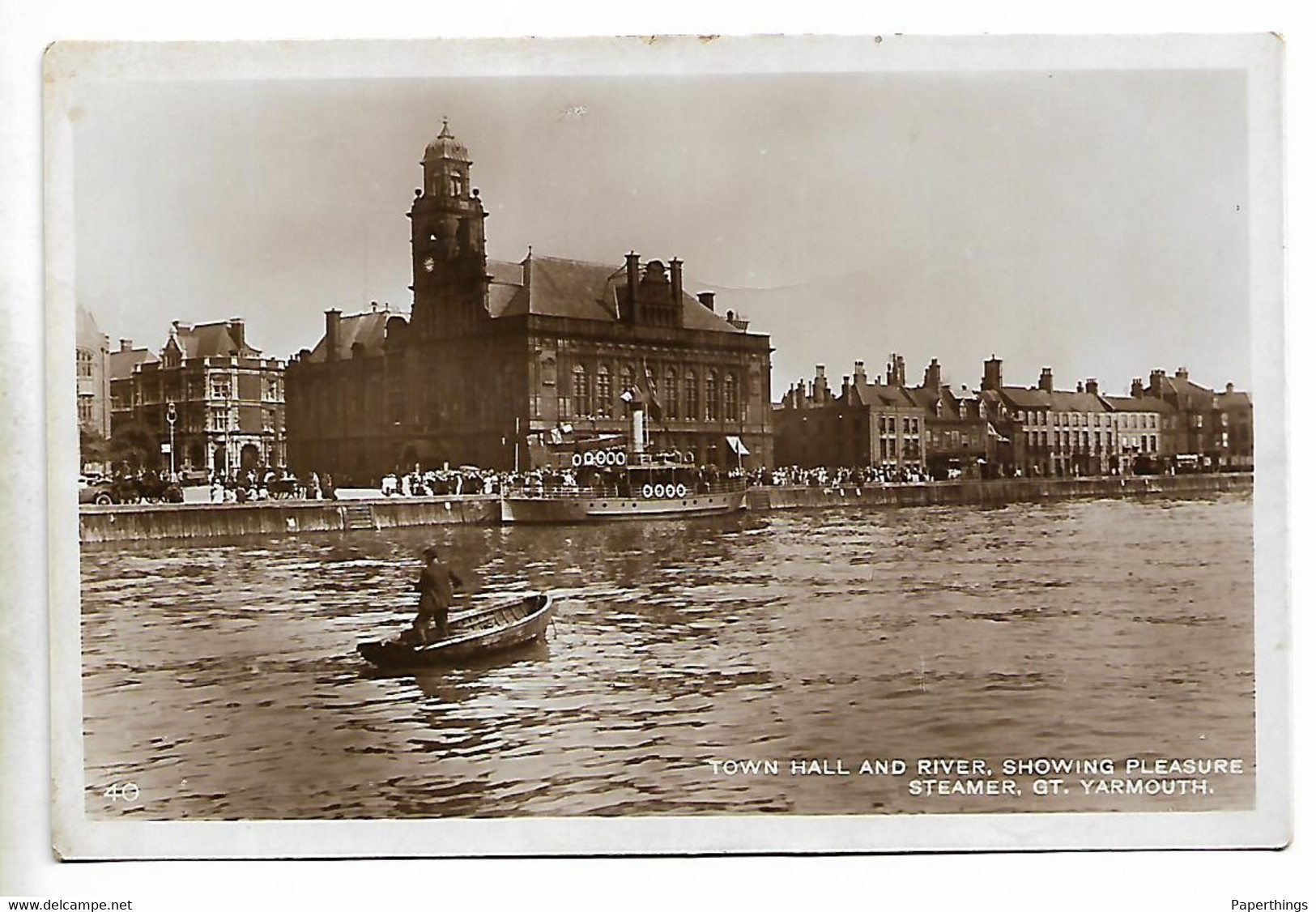 Real Photo Postcard, Great Yarmouth, Pleasure Boat Steamer, Town Hall, River, Buildings, People. - Great Yarmouth