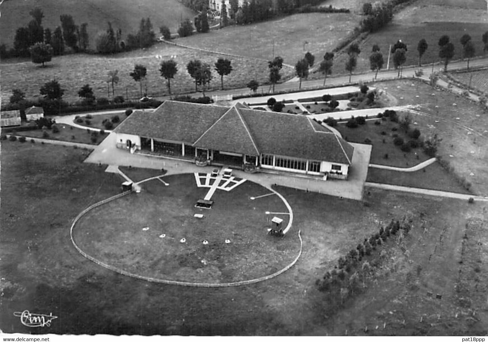 03 - VICHY : Vue Aérienne Du Tir Aux Pigeons - CPSM Dentelée Noir Blanc Grand Format 1953 -Allier - Vichy