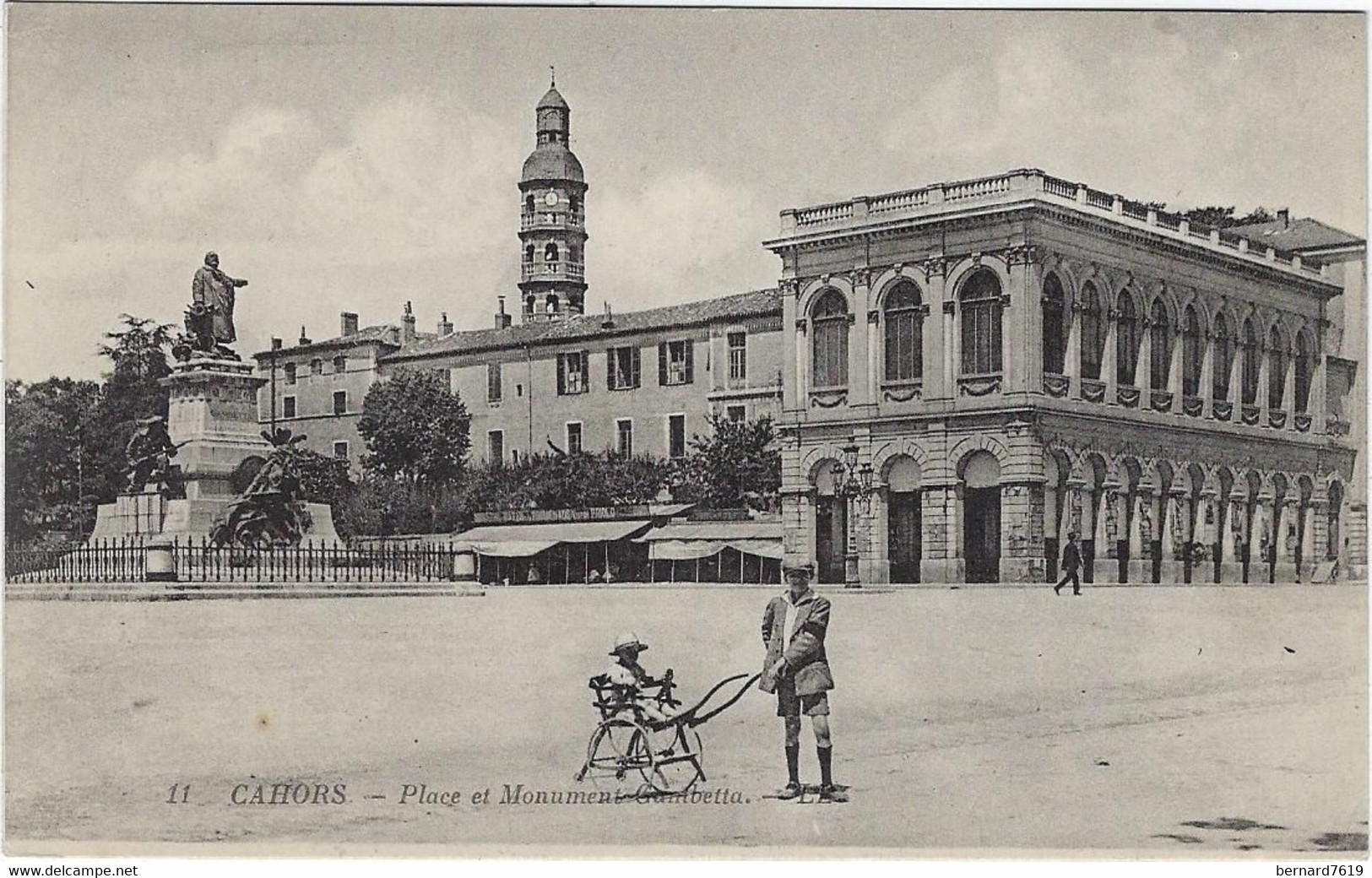 46  Cahors  -   Place   Et Monument Gambetta - Cahors