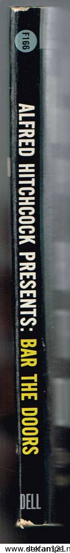 Bar The Doors - Akfred Hitchcock - 1962 - 192 Pages 16,2 X 10,7 Cm - 1950-Heden