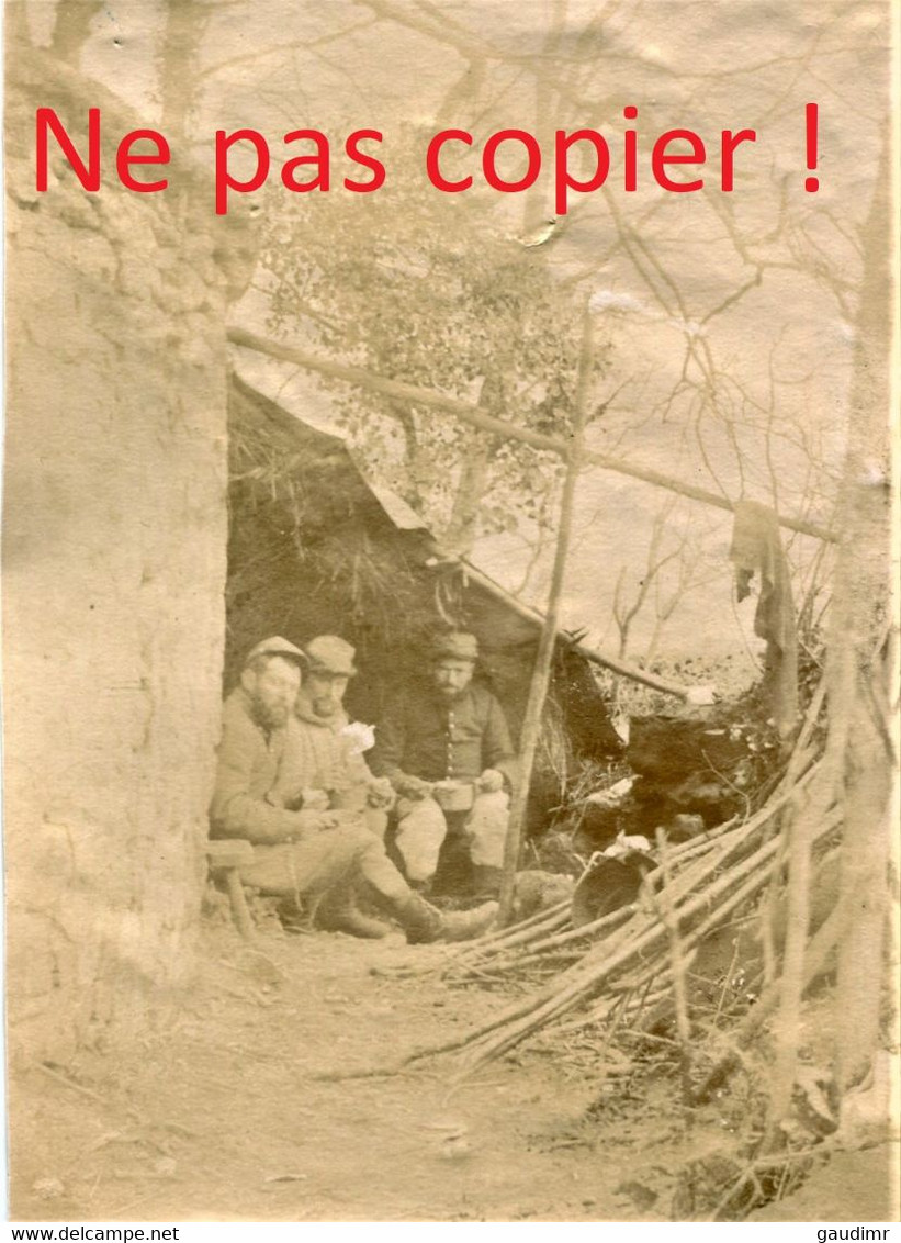 PHOTO FRANCAISE - POILUS DANS LES FOSSES DU CHATEAU A AUBILLY PRES DE VRIGNY - REIMS MARNE 1914 - GUERRE 1914 1918 - 1914-18