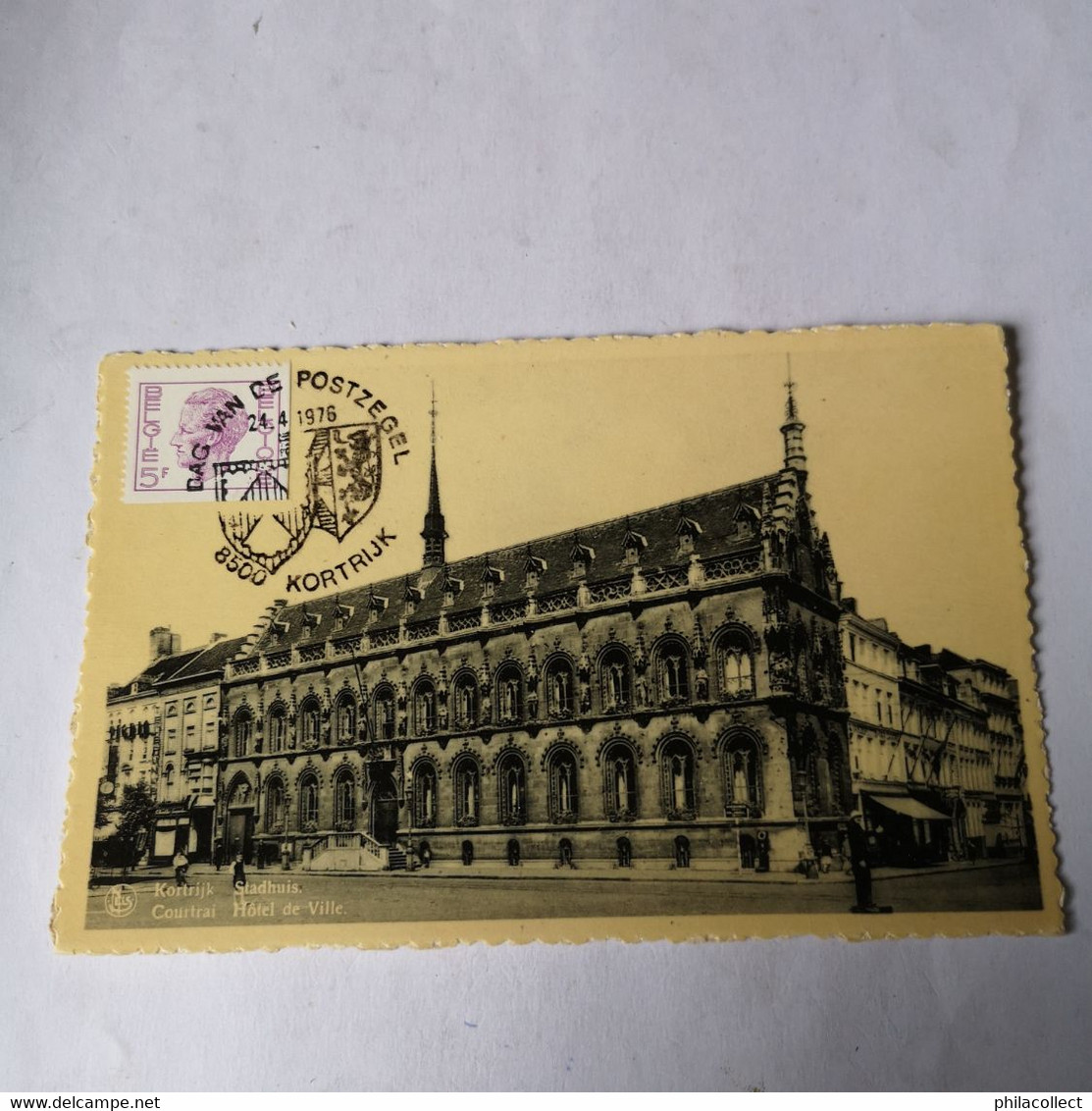 Kortrijk // Stadhuis Zegel Beeldzijde Met Speciaal Stempel Dag Van De Postzegel 1976 - Kortrijk