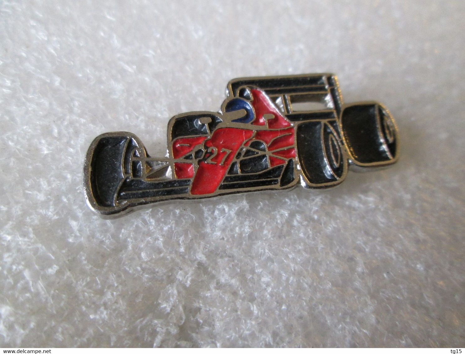 PIN'S    FERRARI   FORMULE 1 - Ferrari