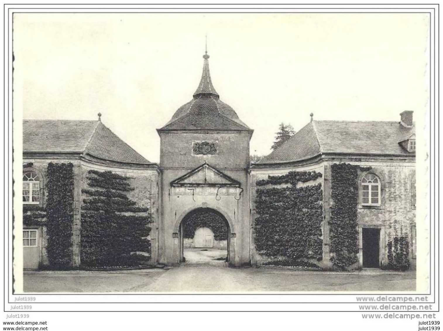 GUIRSCH ..-- Entrée Du Château . - Arlon