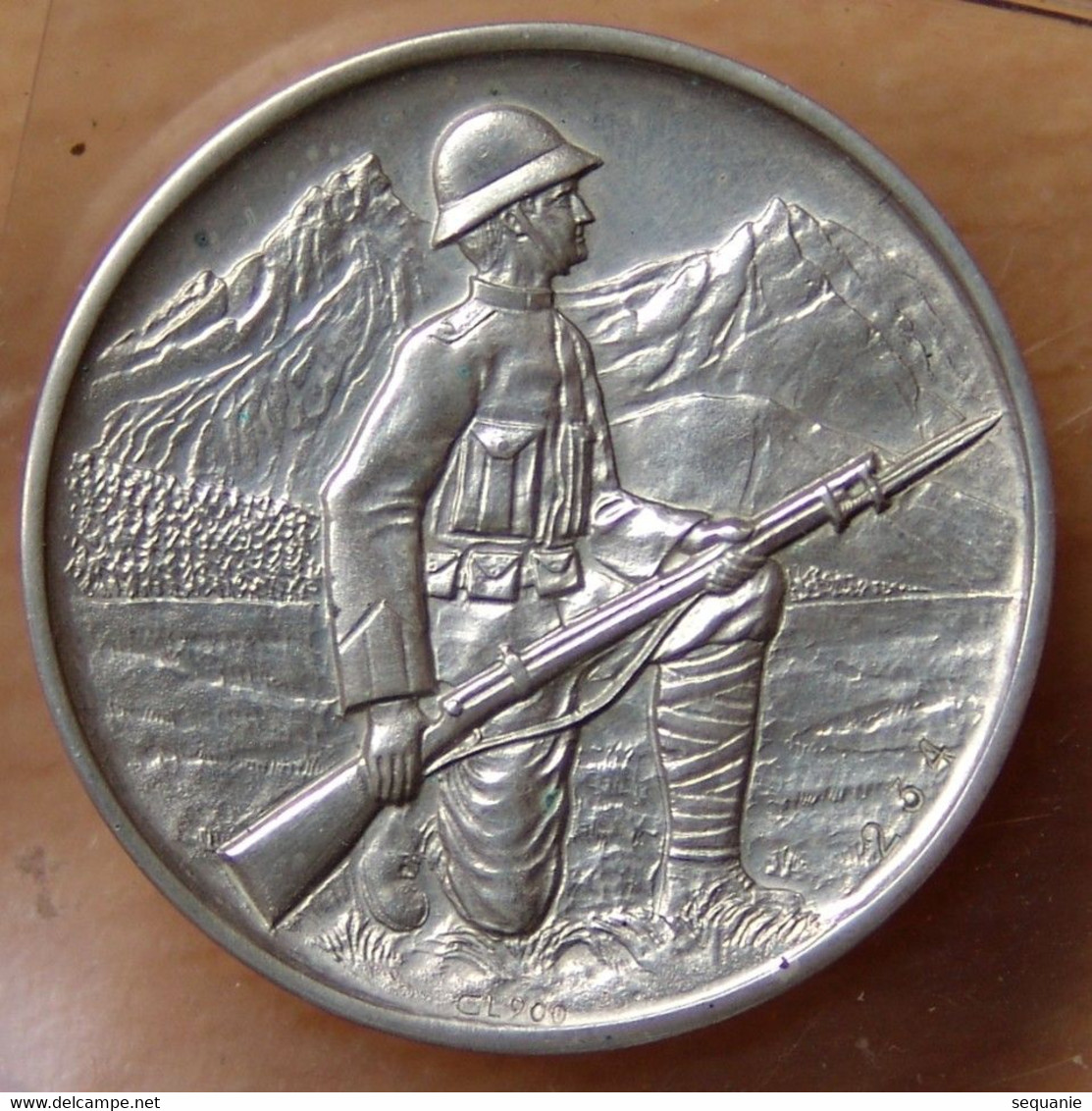 Suisse Switzerland  Médaille Commémorative - Médaille Militaire - GENERAL ULRICH WILLE WELTKRIEG 1914-1918  Et 1848 1925 - Professionnels / De Société