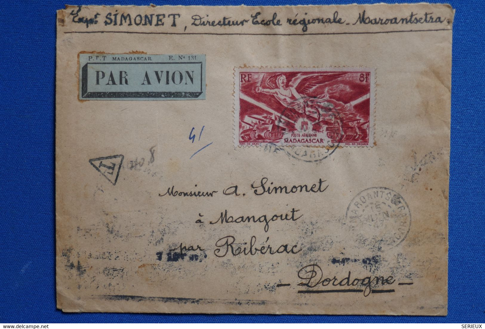 S7 MADAGASCAR BELLE LETTRE   1947   TANANARIVE POUR RIBERAC+ TAXES EN BLOC+ AFFRANCH INTERESSANT - Luftpost