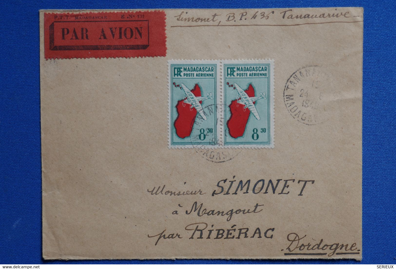 S7 MADAGASCAR BELLE LETTRE 1949 TANANARIVE POUR RIBERAC+ PAIRE DE T.P + AFFRANCH INTERESSANT - Luchtpost