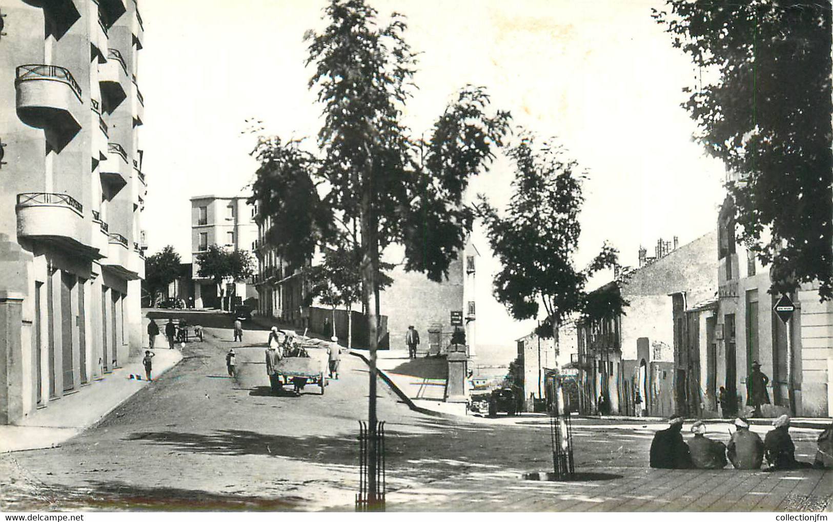 CPSM ALGERIE "Tiaret, Le Bld Clémenceau Et Rue Albert Soler" - Altri & Non Classificati