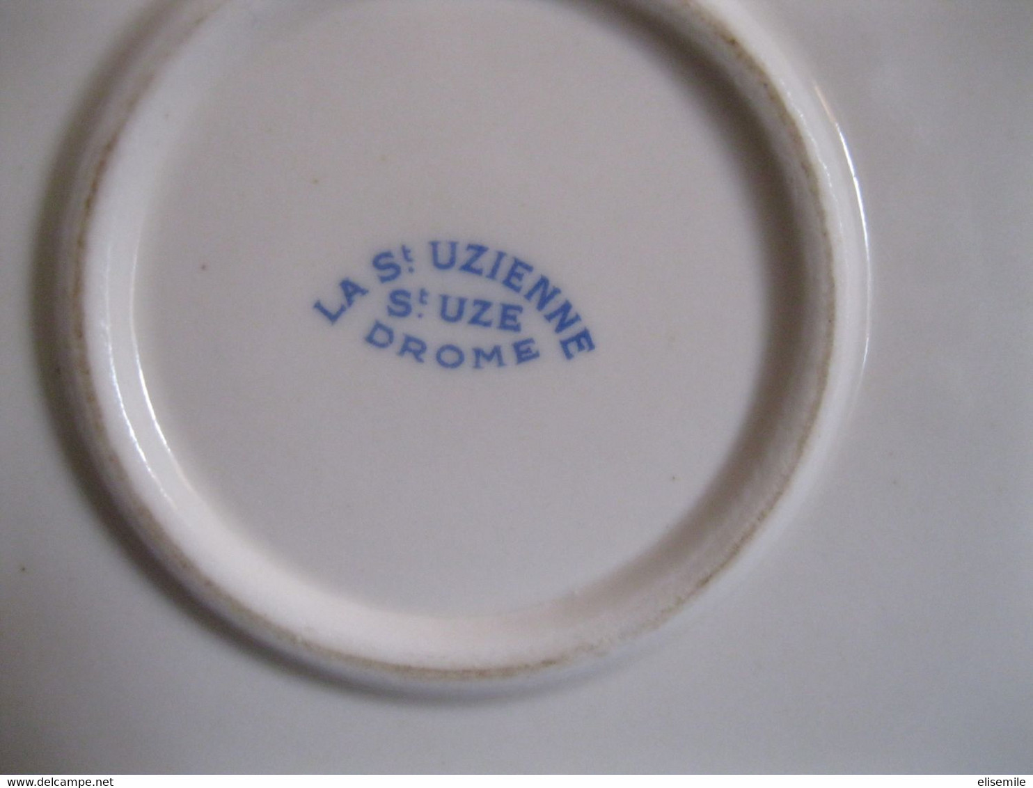 BOITE A BIJOUX - BONBONNIERE - VIDE POCHE EN FAIENCE DE SAINT-UZE LA ST-UZIENNE